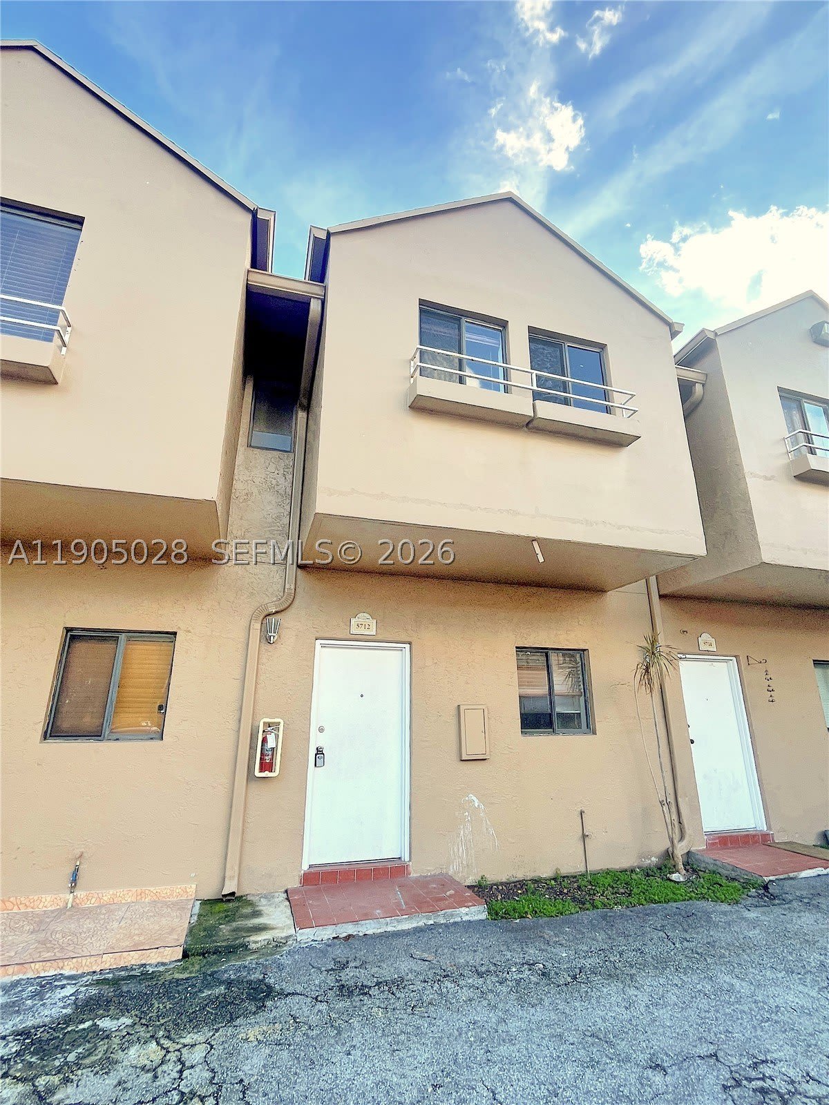 5712 W 25th Ct – photo 3