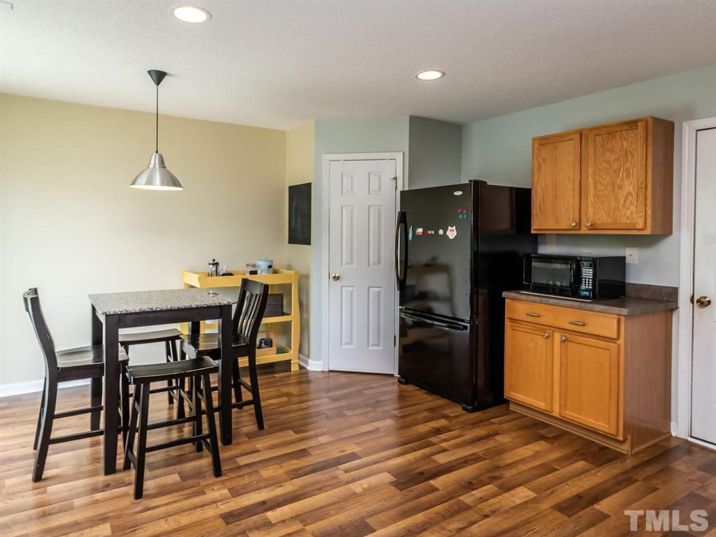 Room in 3 Bedroom Home at Spindlewood Ct – photo 4
