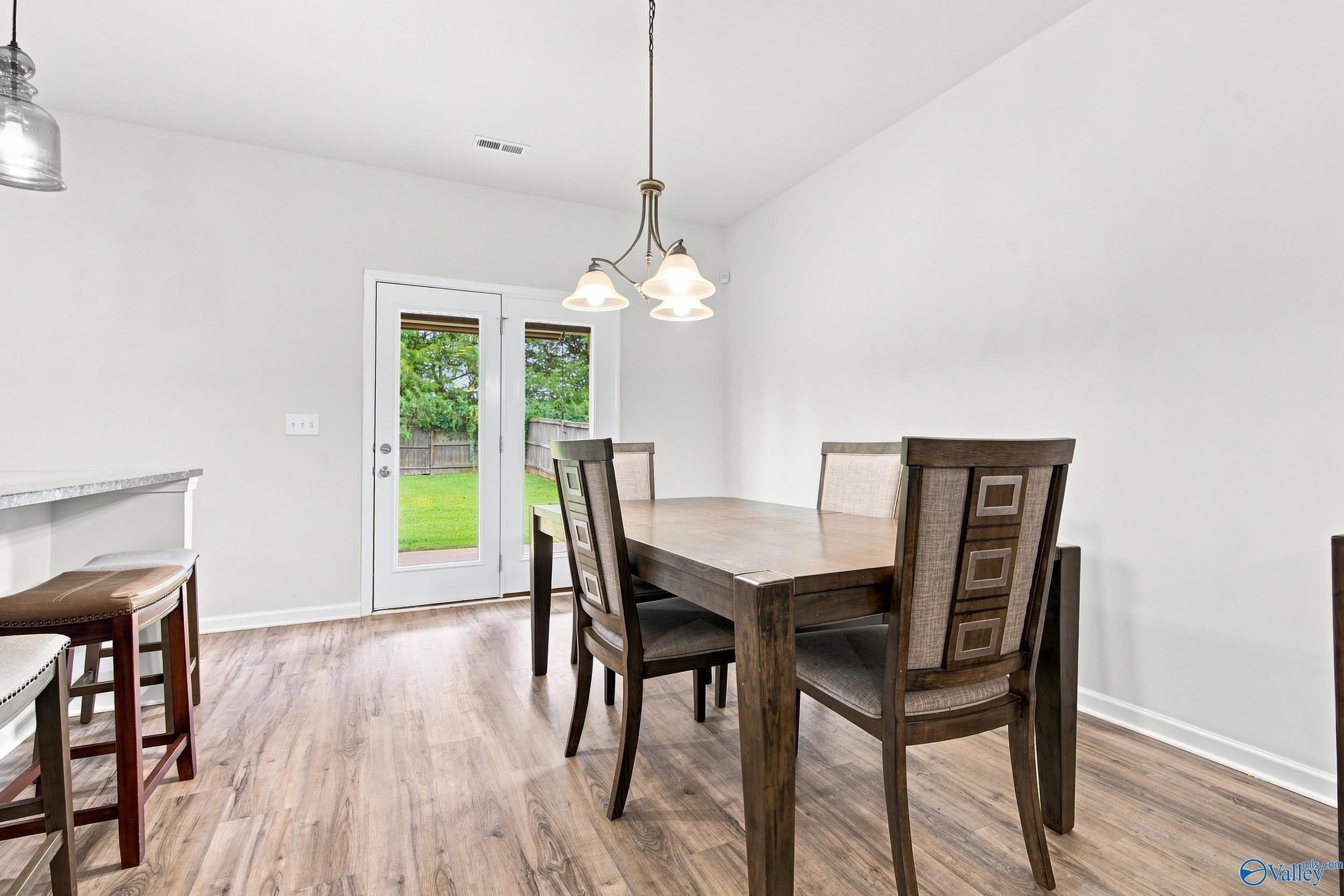 120 Sherwin Avenue – photo 4