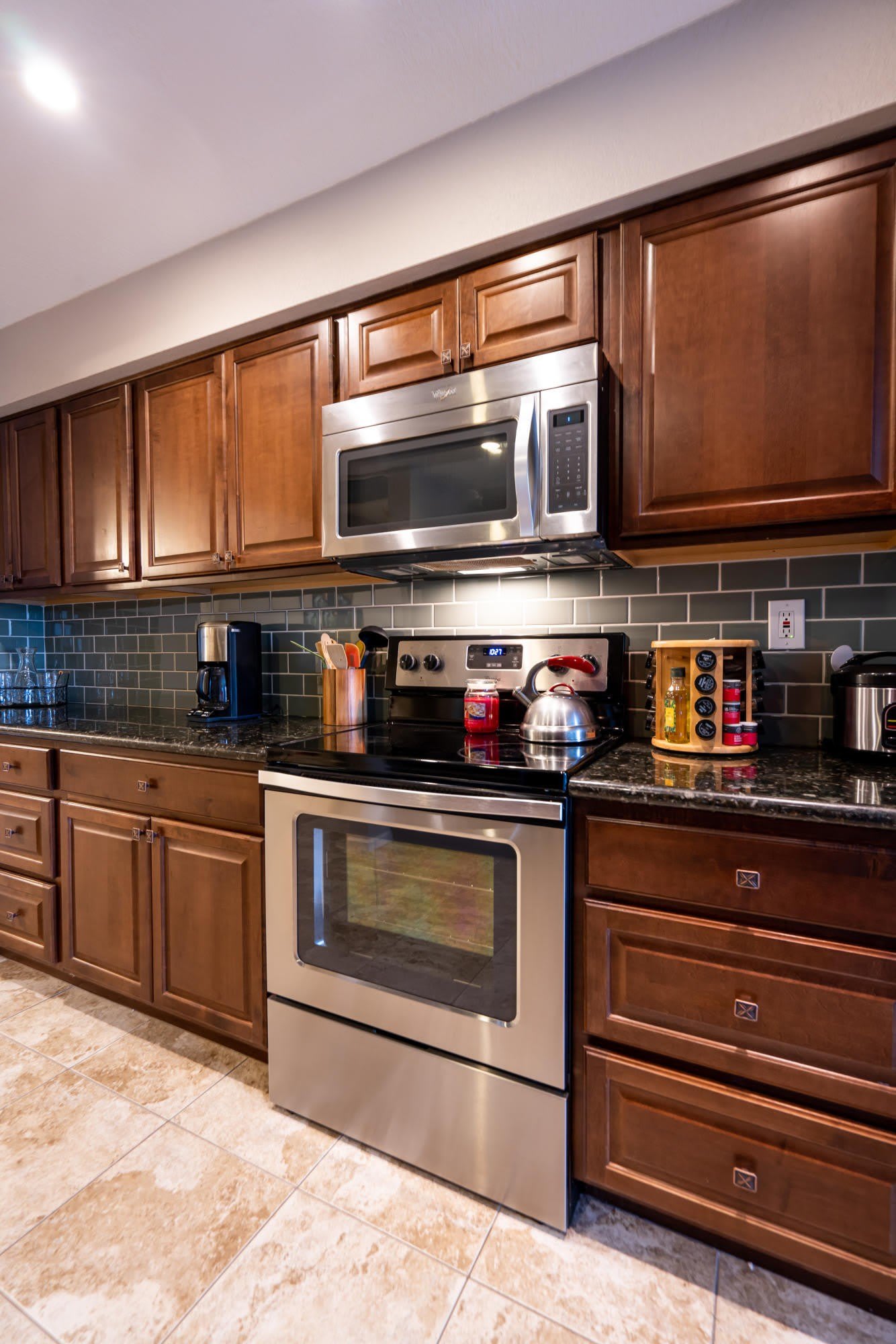 1332 W 6TH Street – photo 4