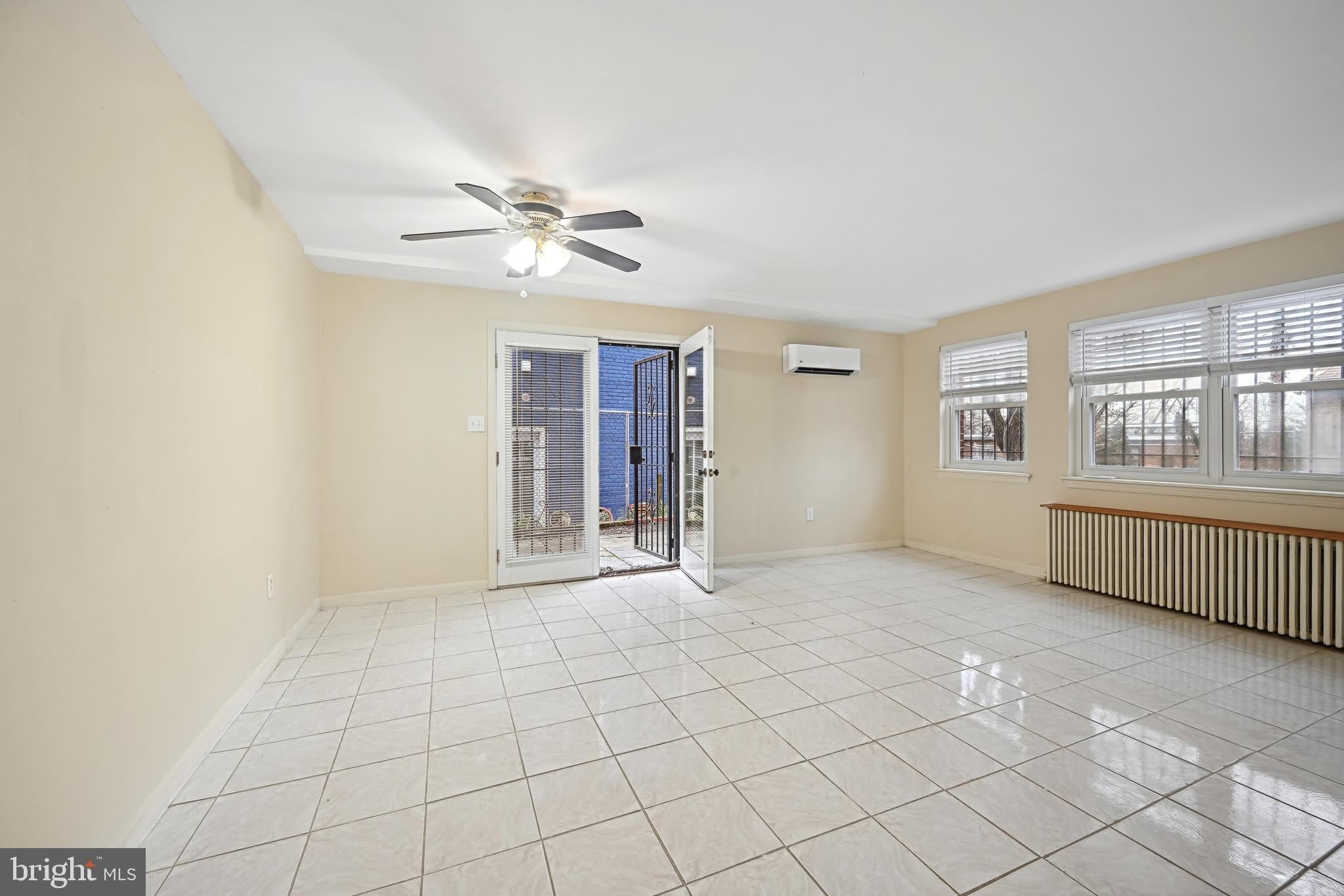 224 WEBSTER Street NE – photo 4