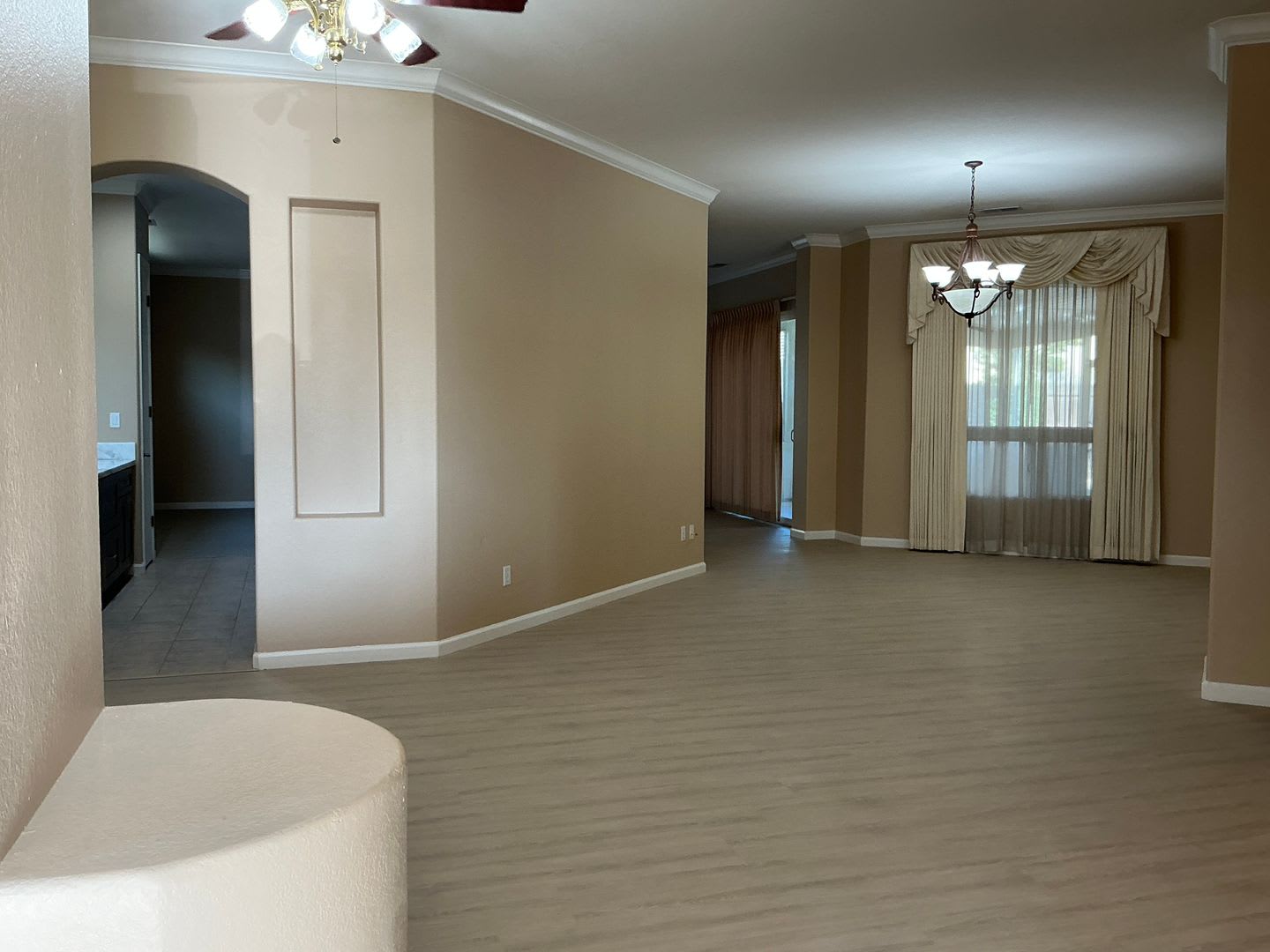 Manteca Home with 4 Bed/3 Baths – photo 3