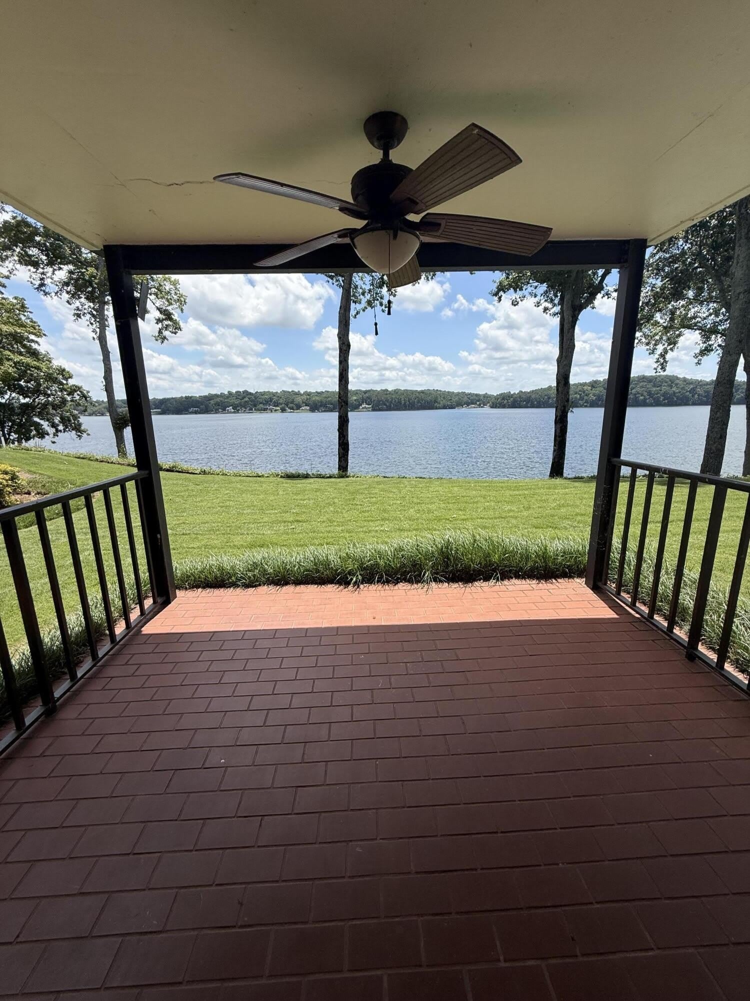 4336 Lakeshore Lane – photo 3