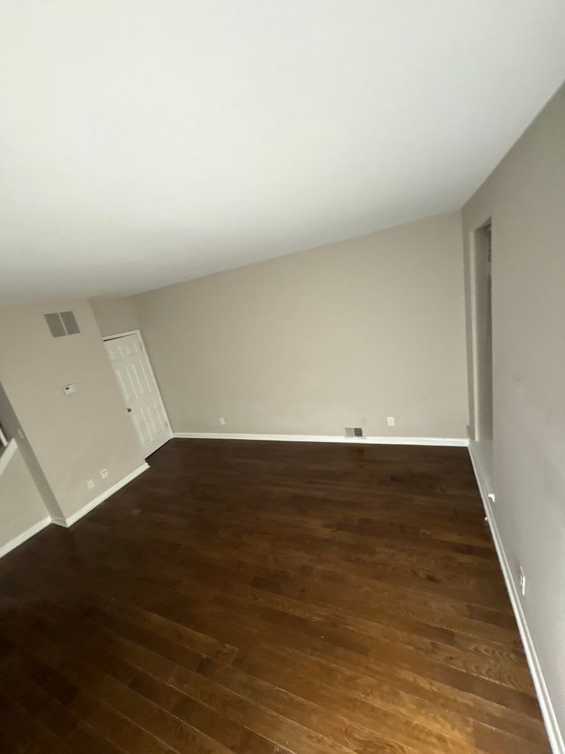 2 Bed 2 Bath With Basement – photo 3