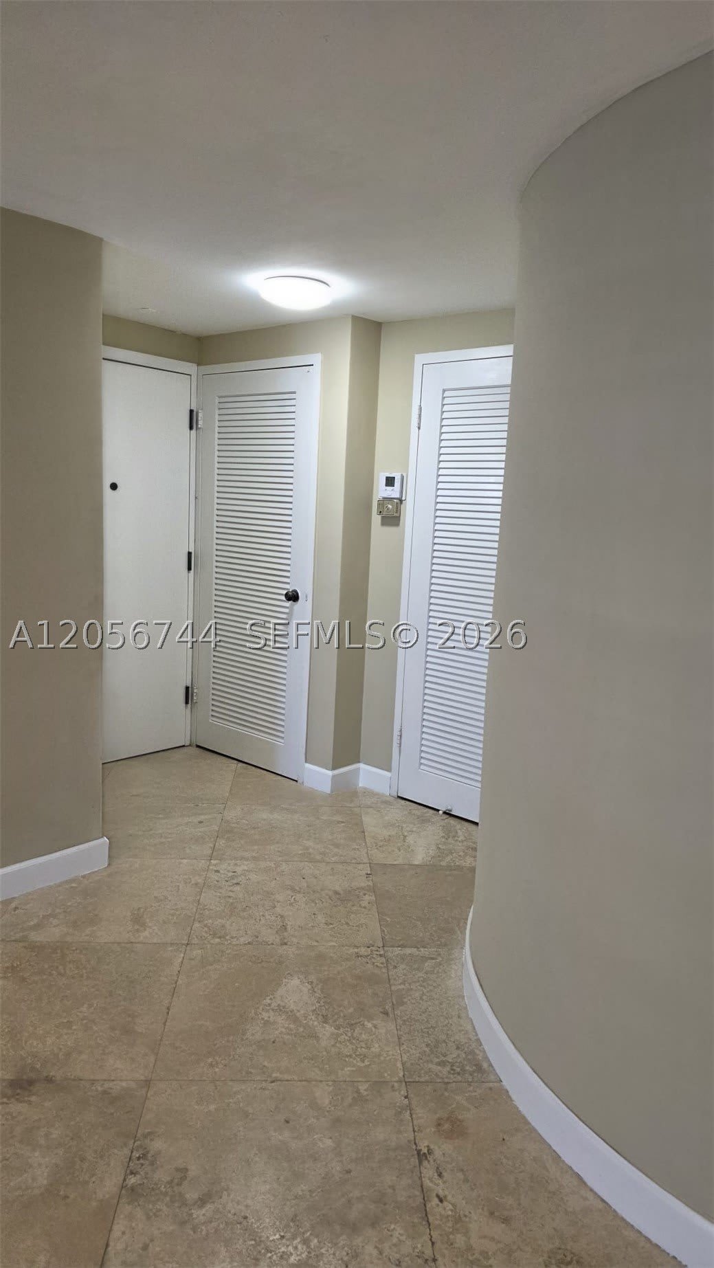 5825 Collins Ave – photo 3