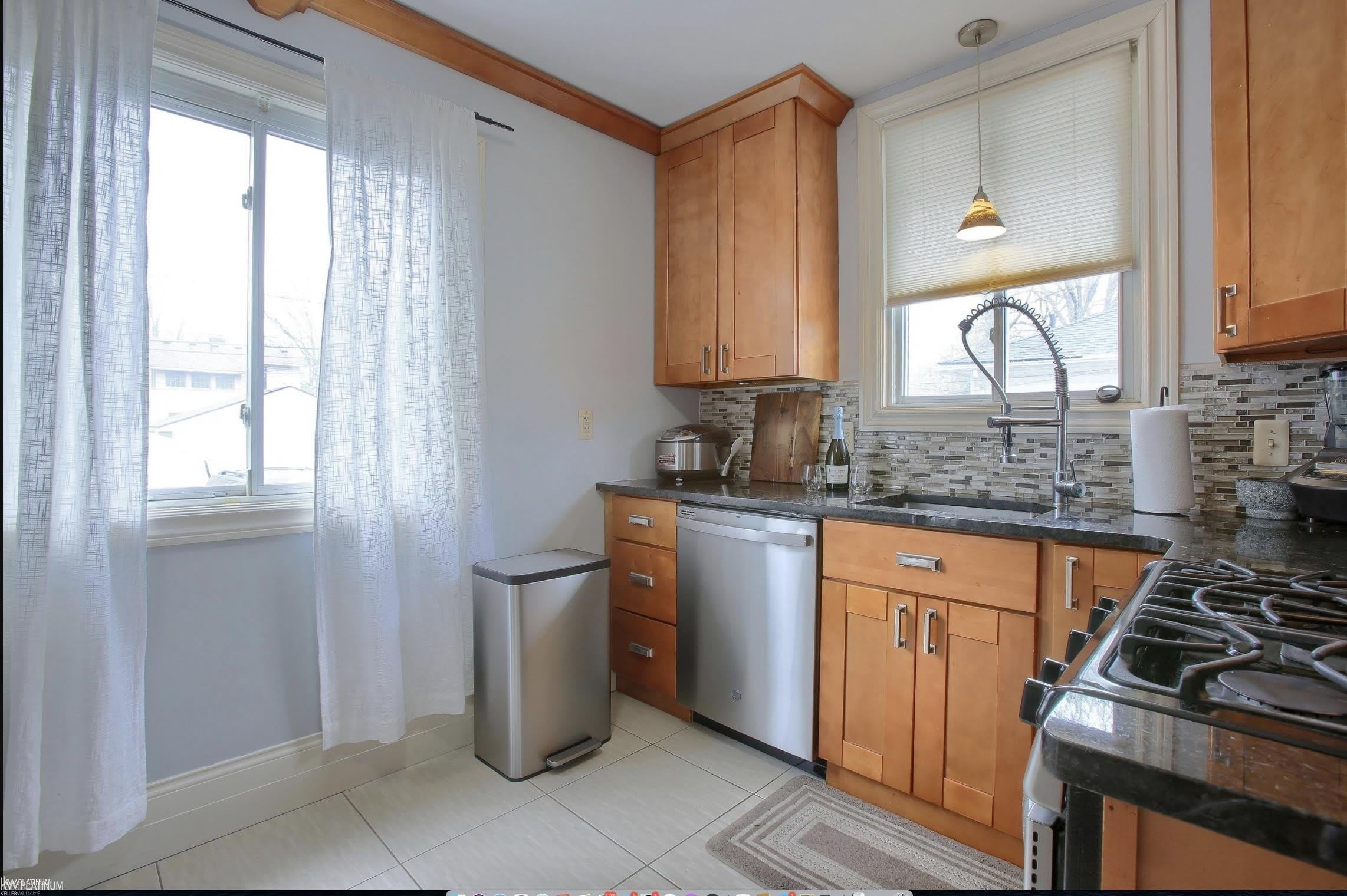 736 Gardenia Avenue – photo 3