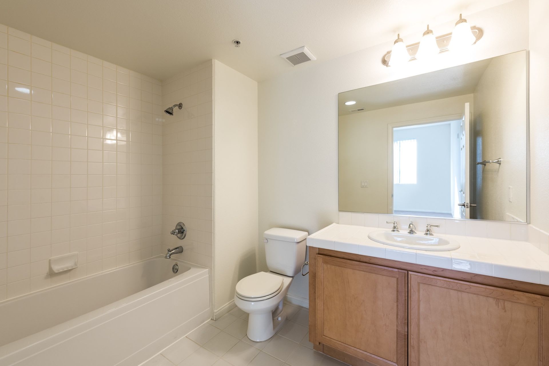 Glenoaks Villas – photo 5