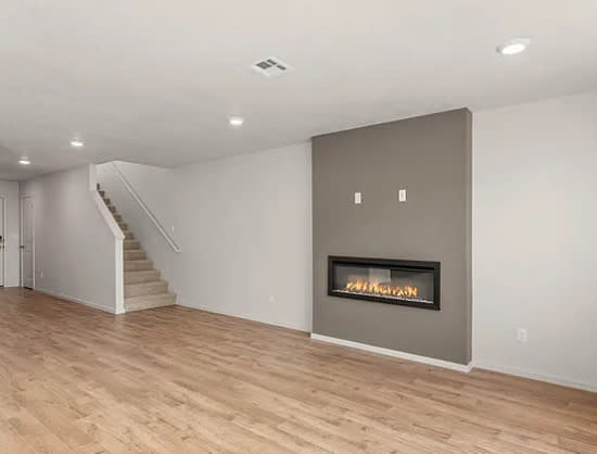 2629 Meadows Lane – photo 4