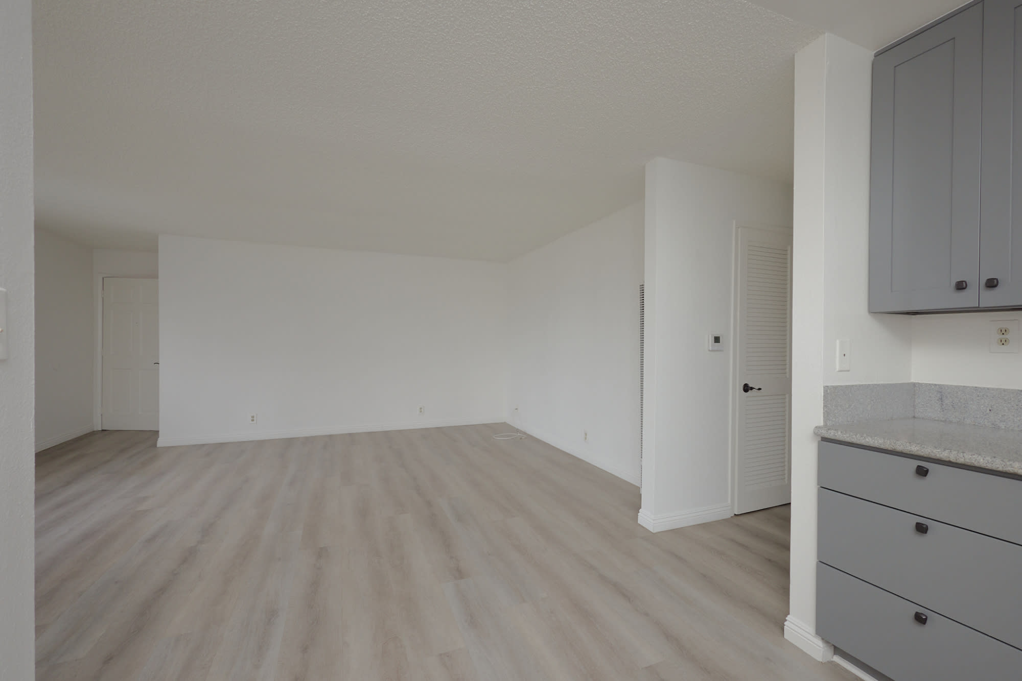 1406 N. Serrano – photo 5