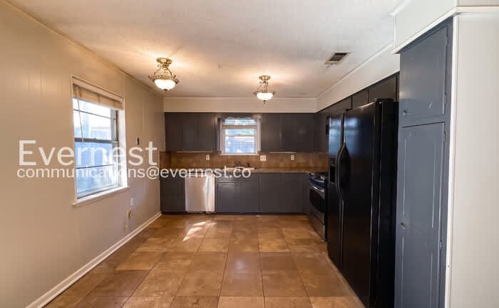 1423 Northwick Court – photo 5