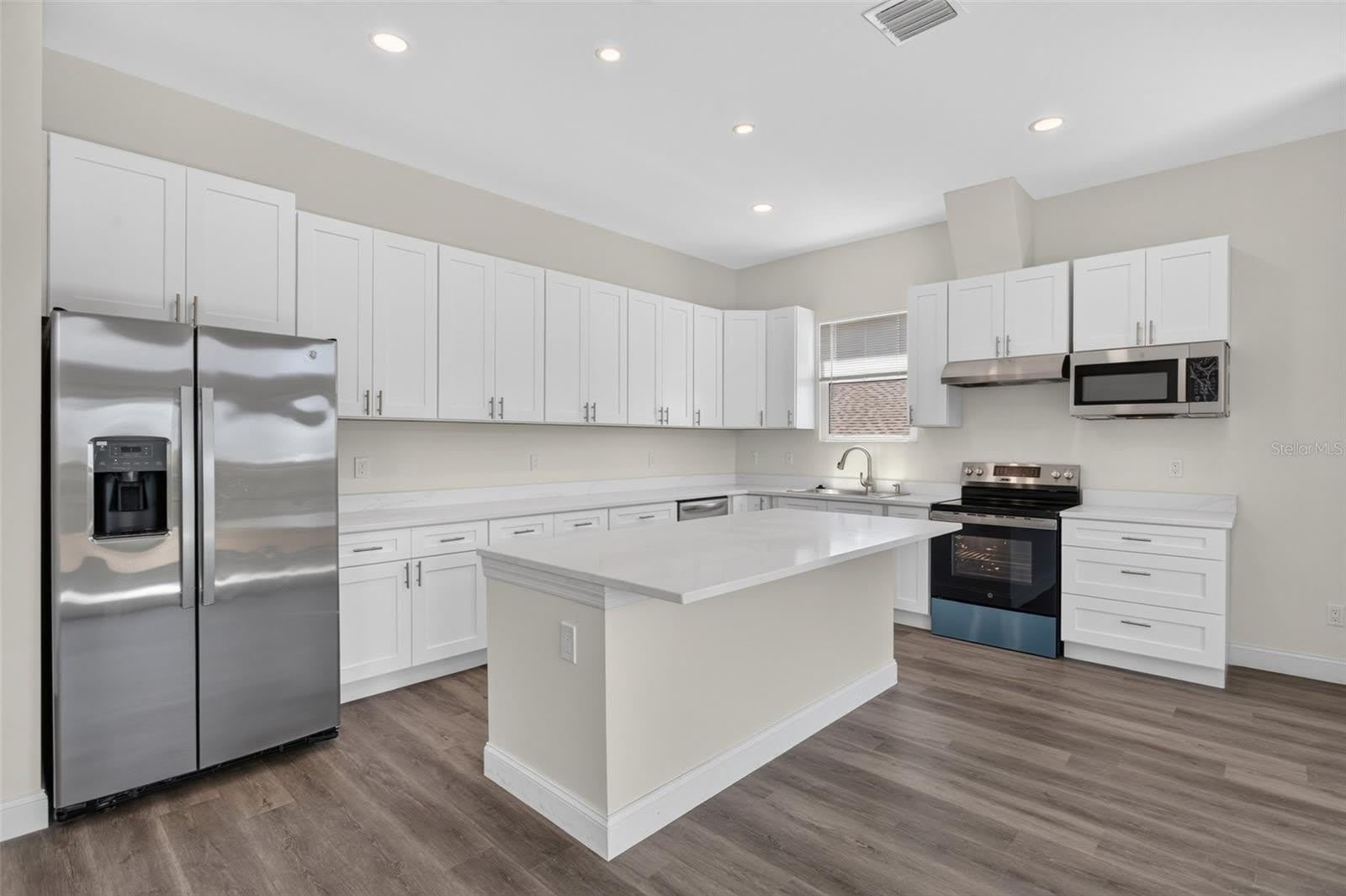 3022 W Douglas Street – photo 3