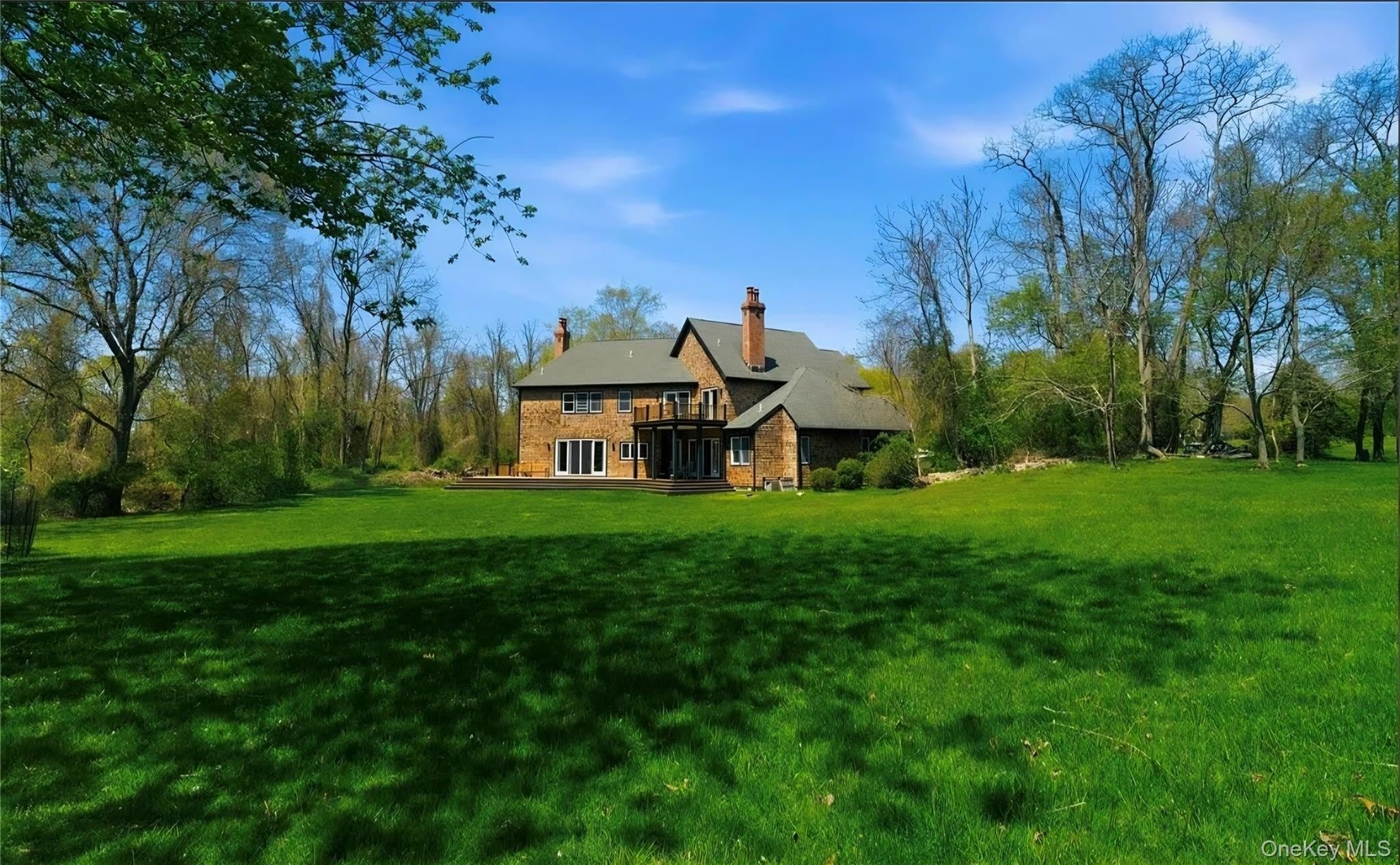 9 Locust Woods Drive – photo 1