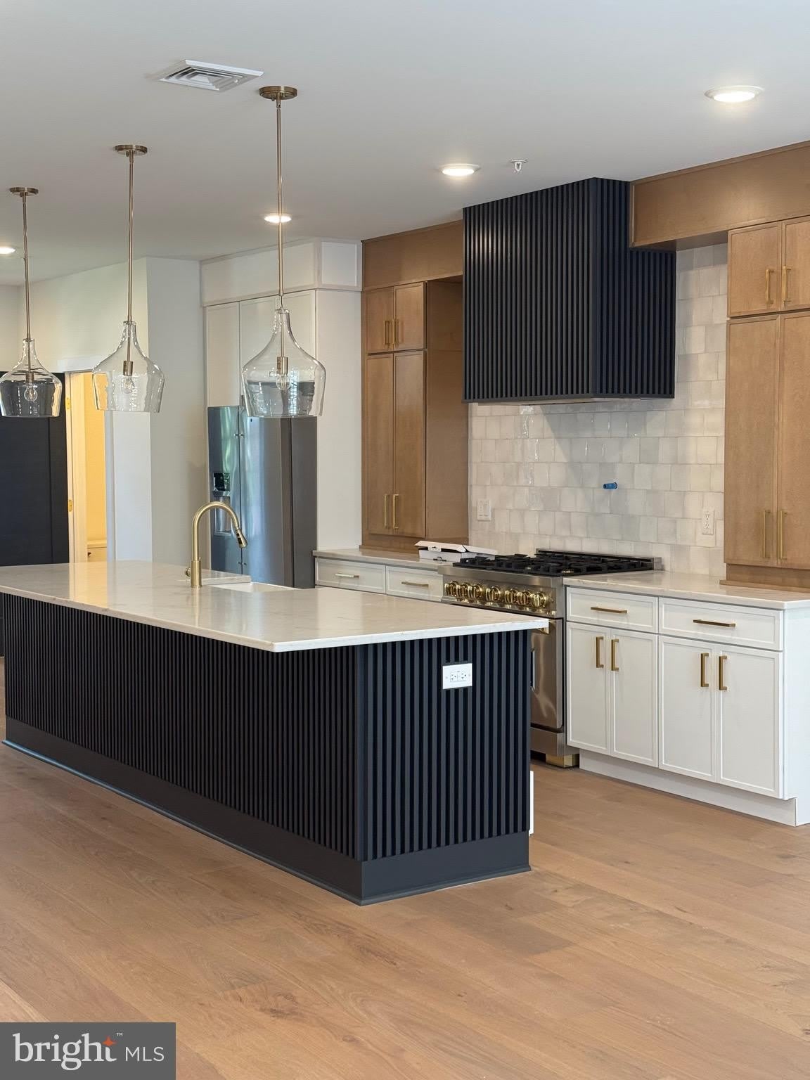 7519 RIDGE Avenue – photo 1