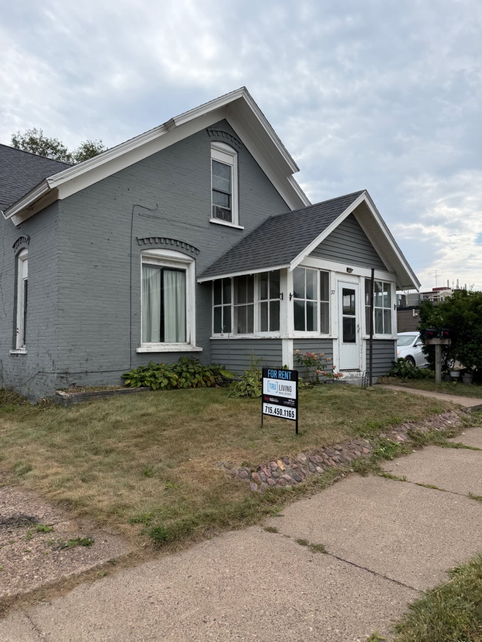 37 East Columbia Street – photo 1