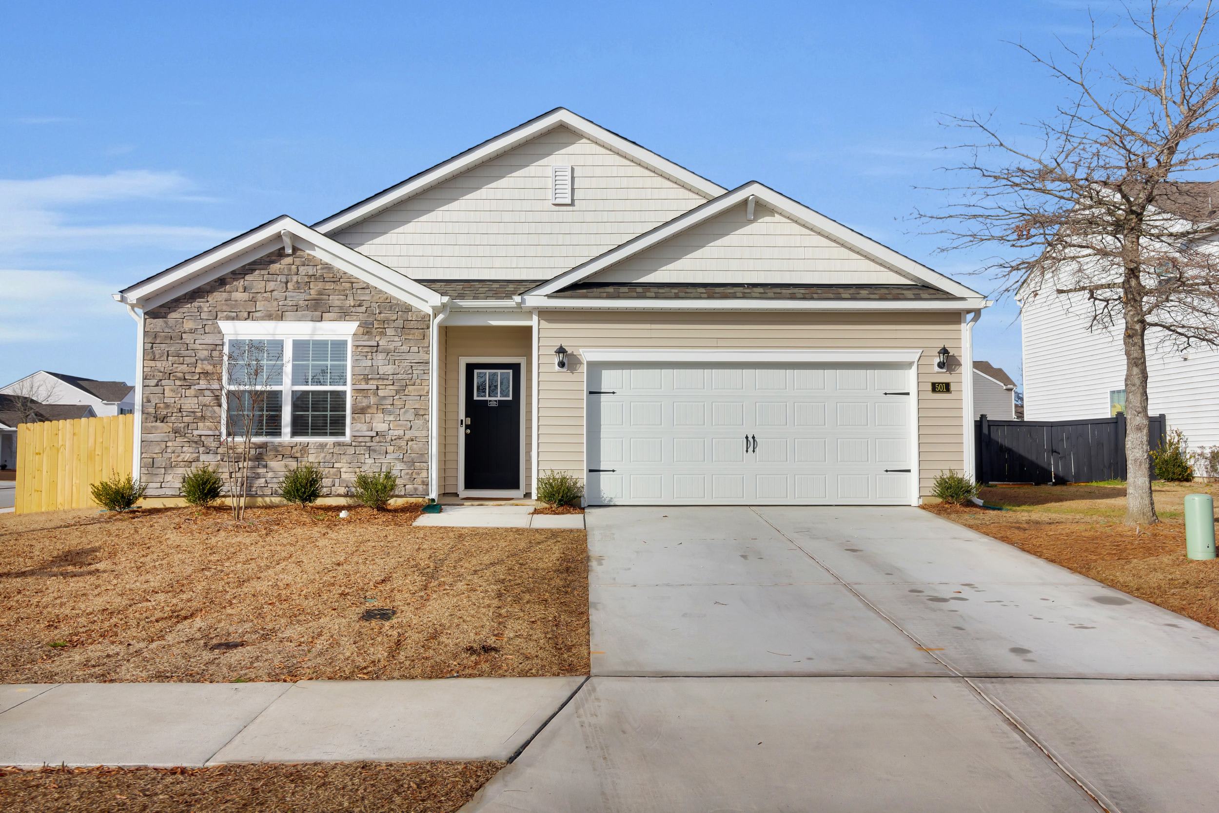 501 Dakota Avenue – photo 1