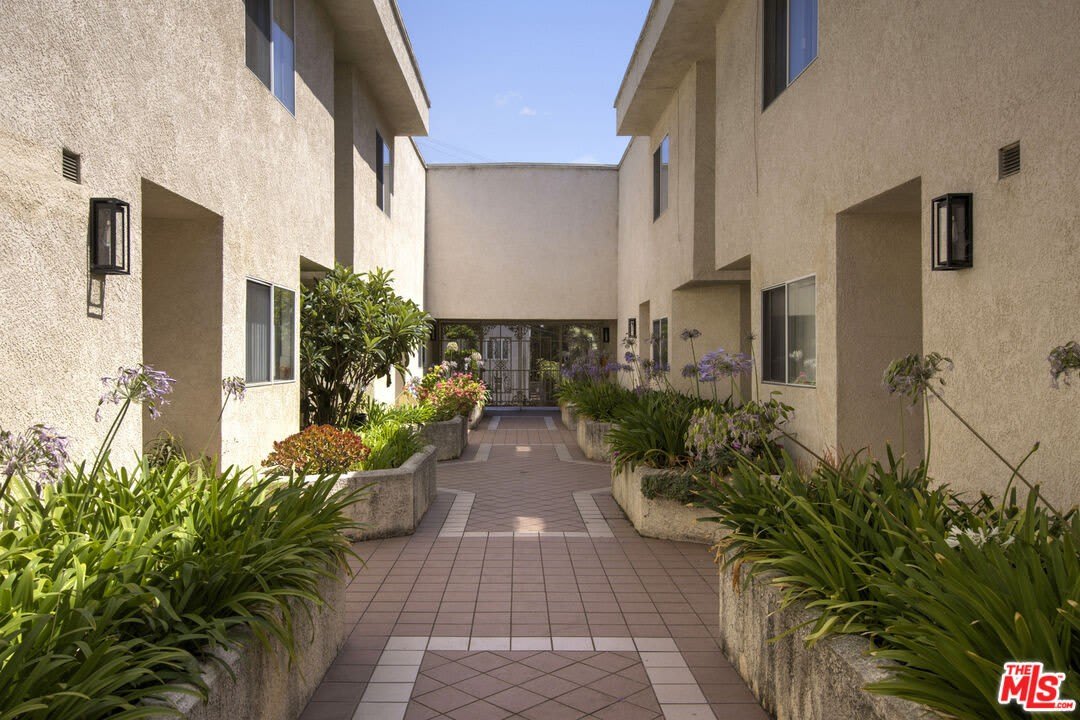 4003 Sunset Dr – photo 3
