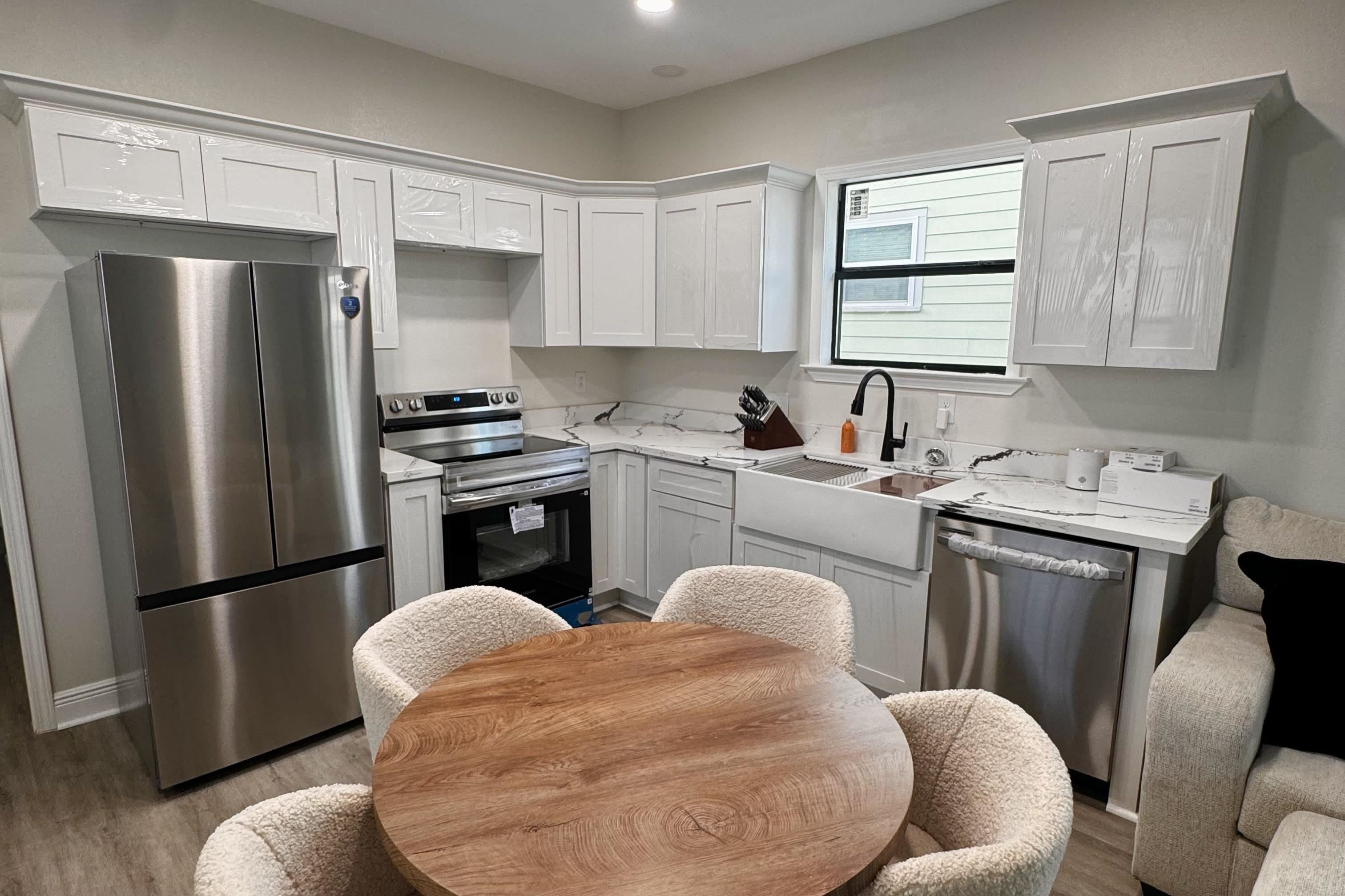 2322 Allen St – photo 3