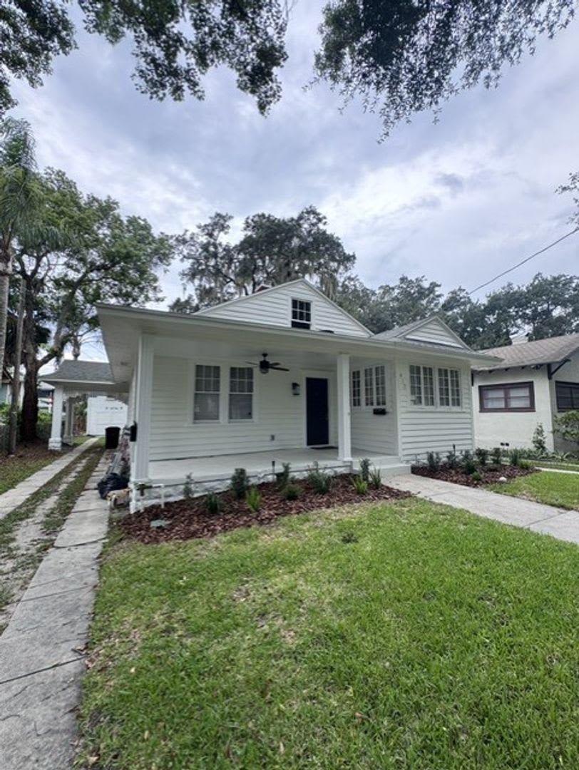 3/2 single family home in Historic Eola Heights district! – photo 3