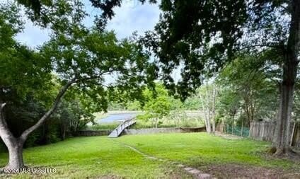 2028 Old Oaks Drive – photo 2
