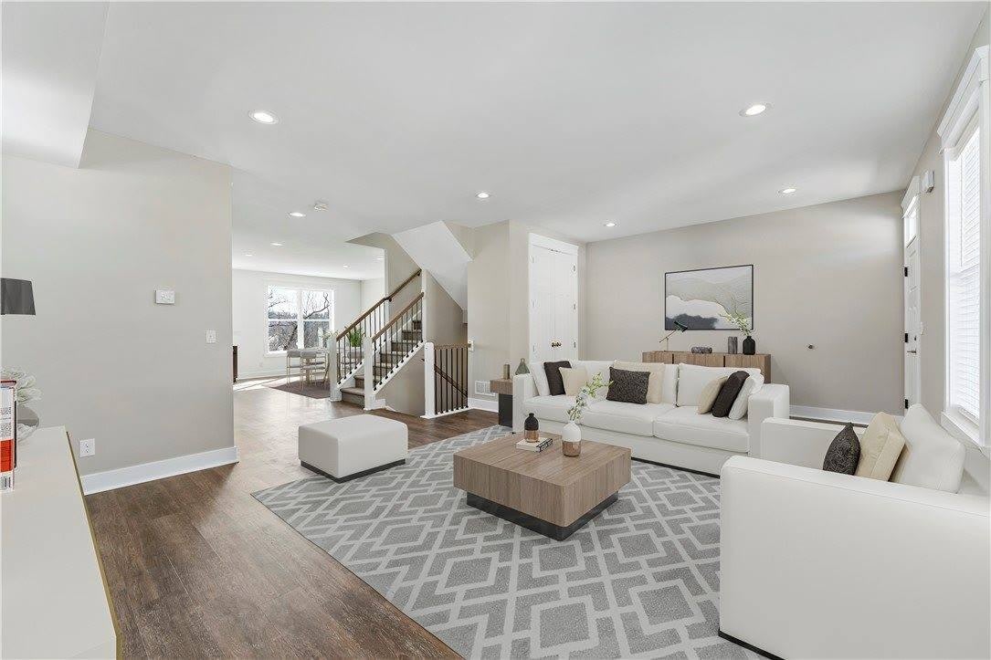 1827 Chessland Street – photo 5