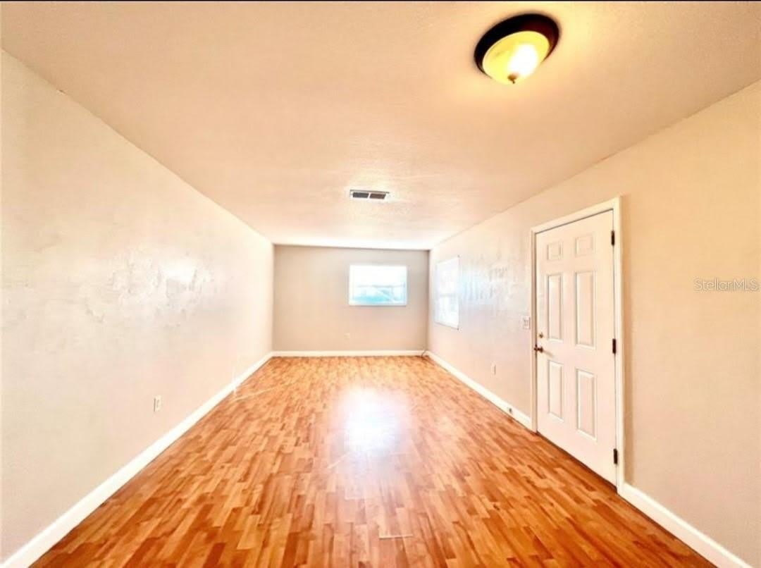 209 AVENUE B SE – photo 5