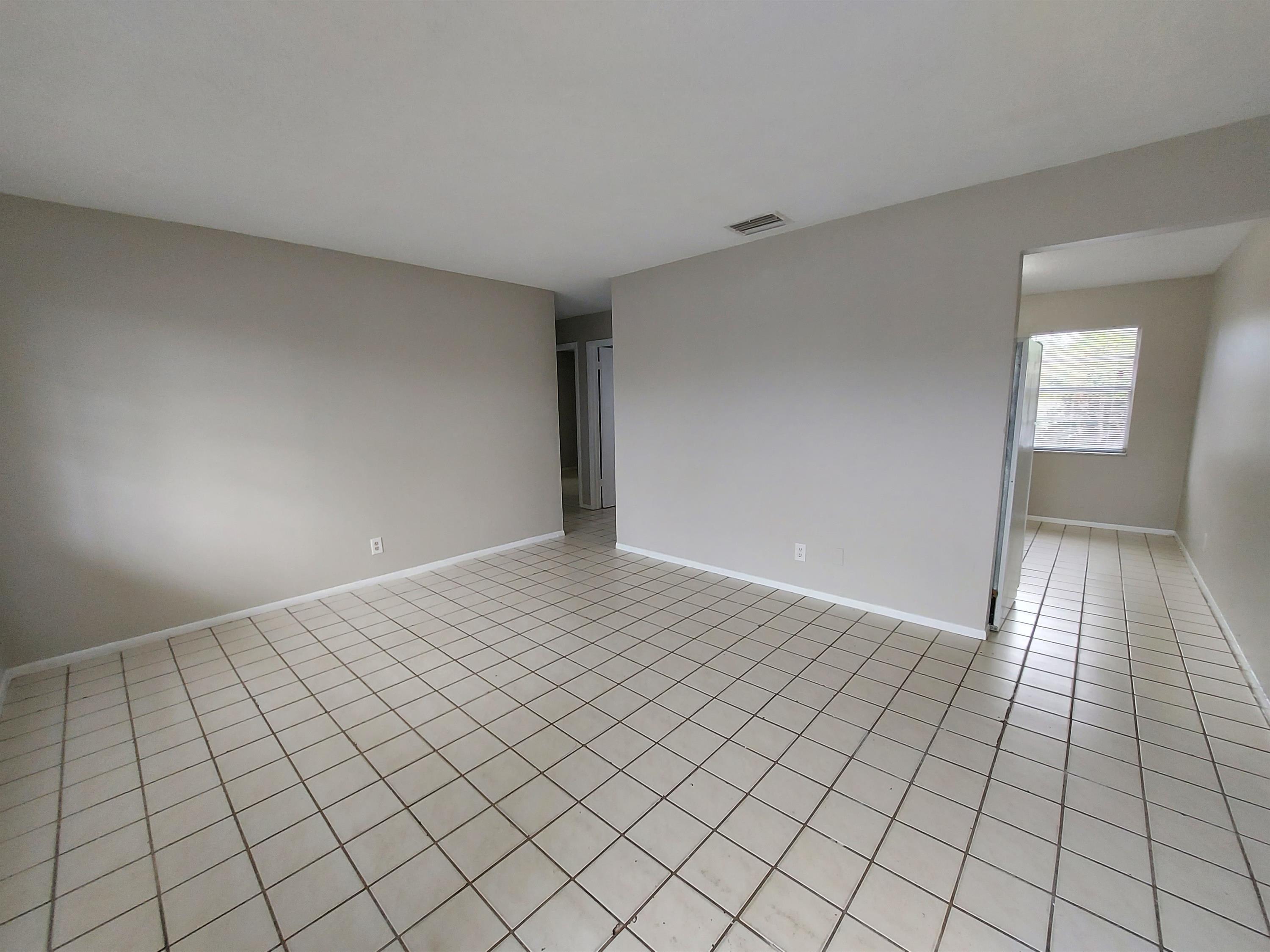 5554 Eighth Avenue – photo 2