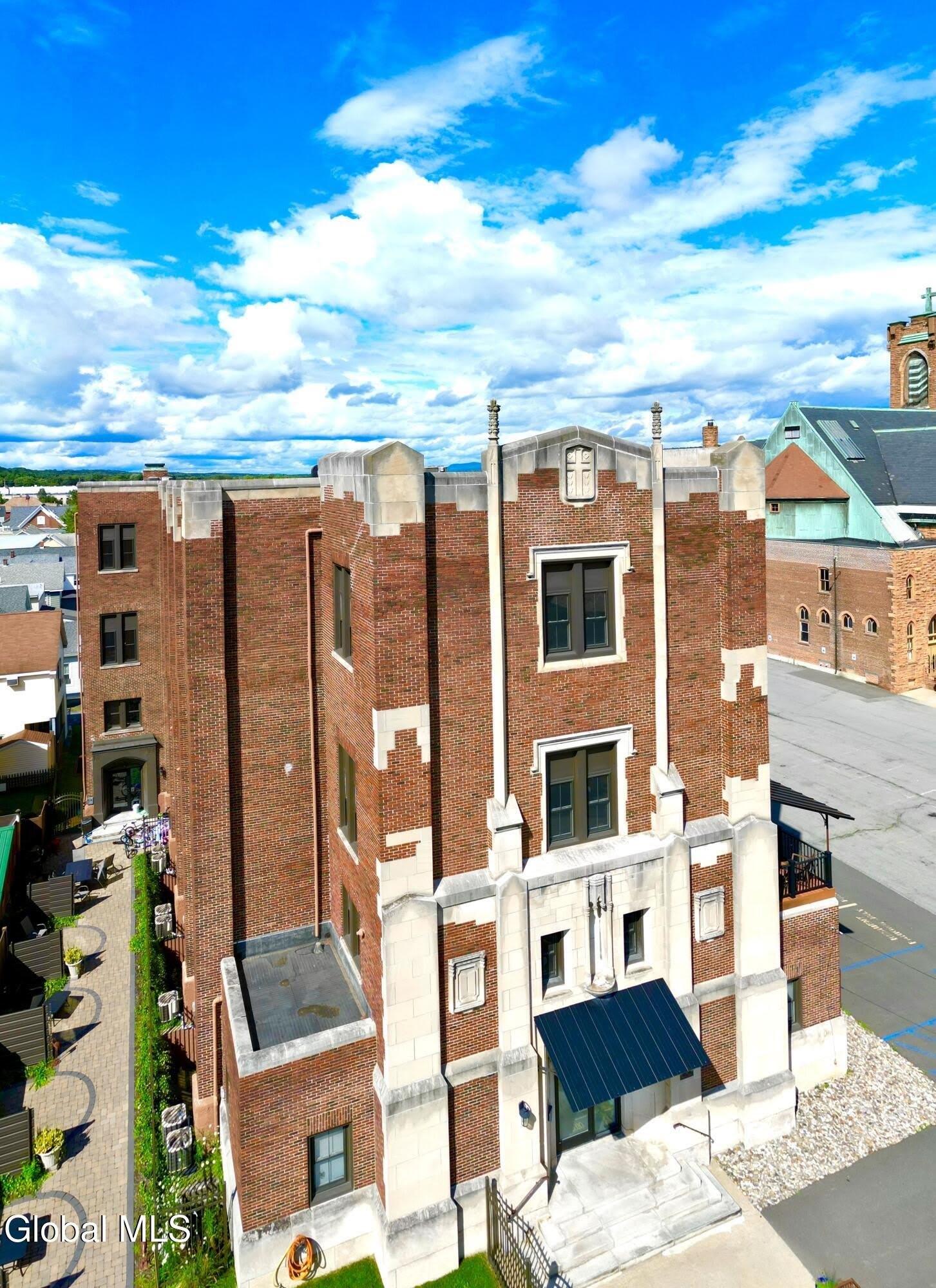 34 William Street – photo 2