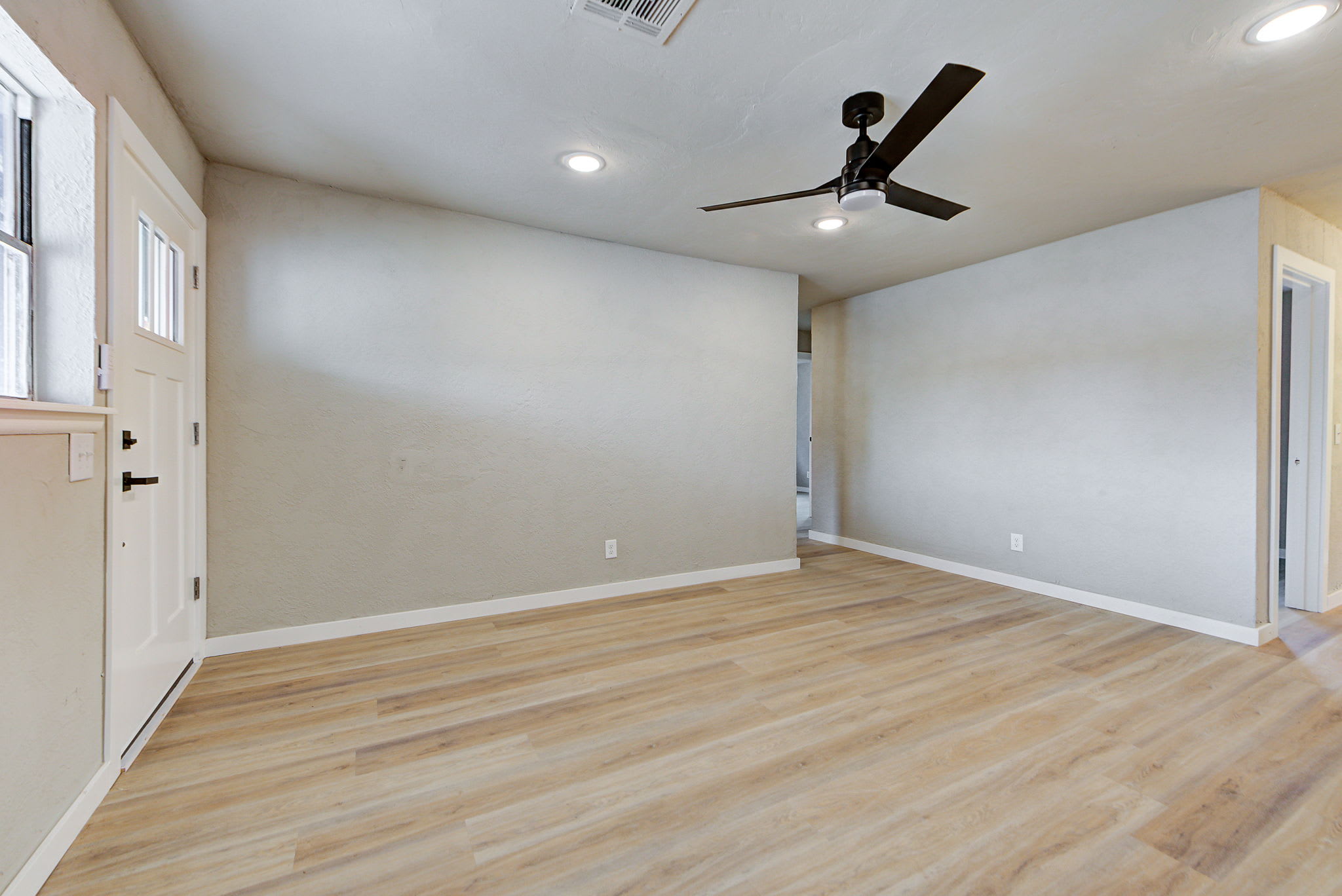 320 Northwest 86th Street – photo 3
