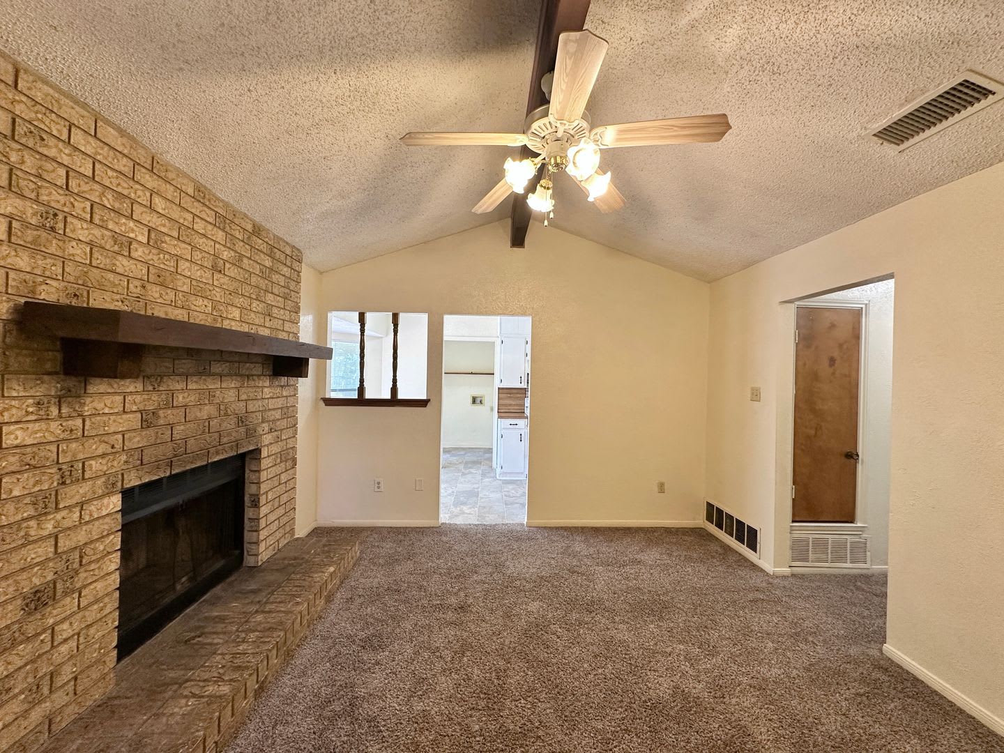 2402 Kirk Cir – photo 5