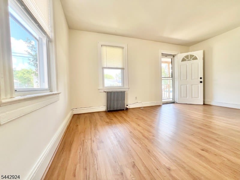 96 98 Baker Ave – photo 4
