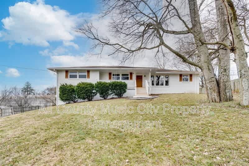 209 Rhine Dr – photo 1