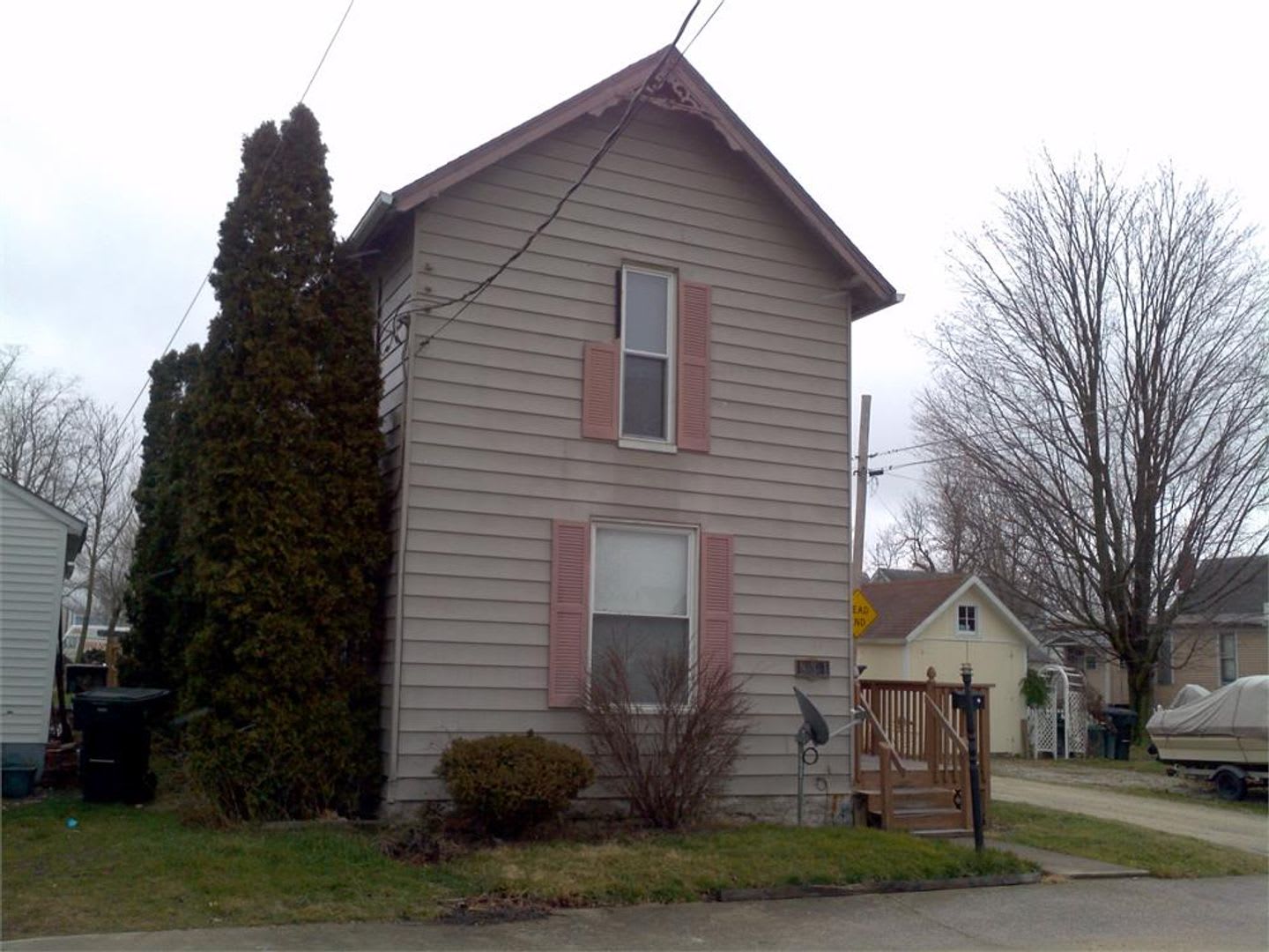 831 Second St – photo 2