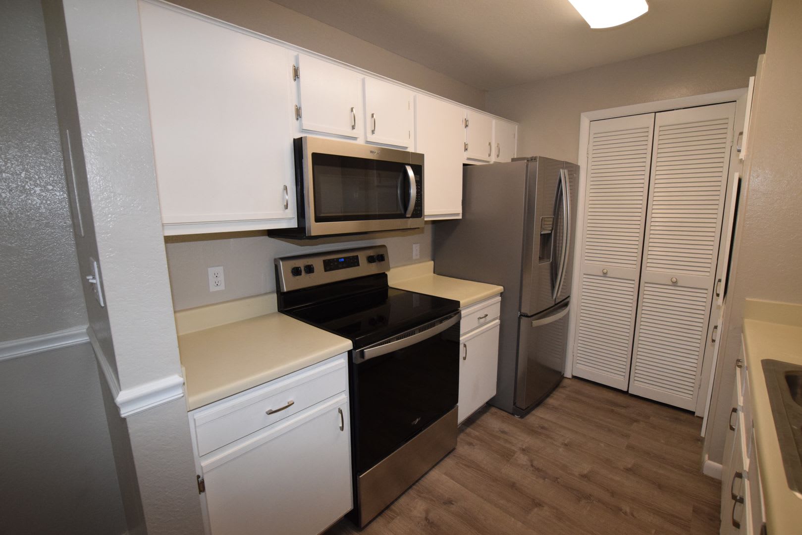 2 Bedroom, 1 Bath Condo for Rent at 5533 Chrishire Way #F201 Orlando, FL 32822 – photo 4