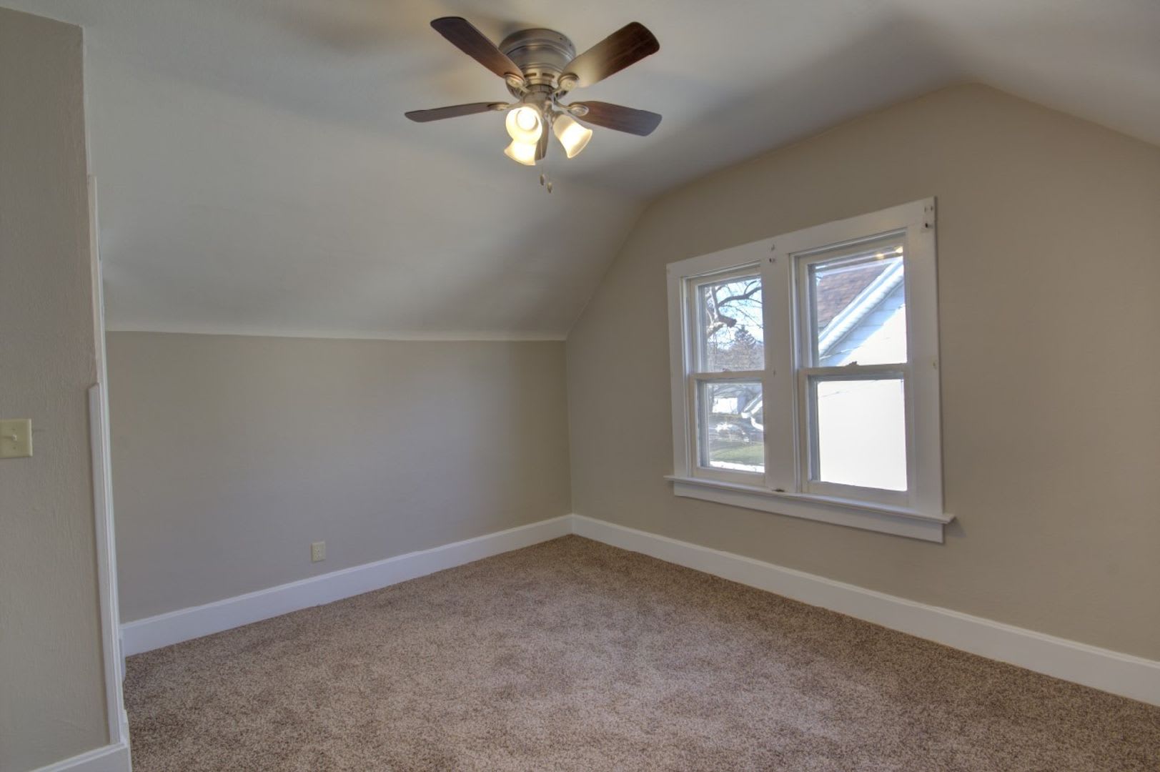 3 bedroom home – photo 4