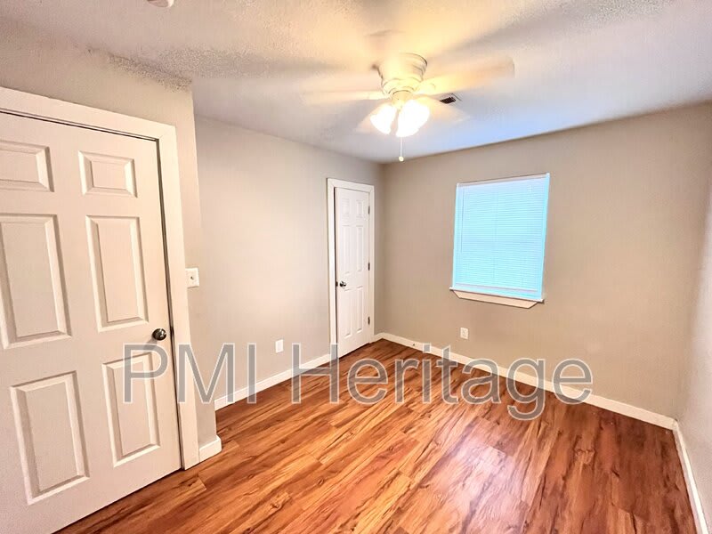 103 W Martin Luther King Jr Blvd – photo 4