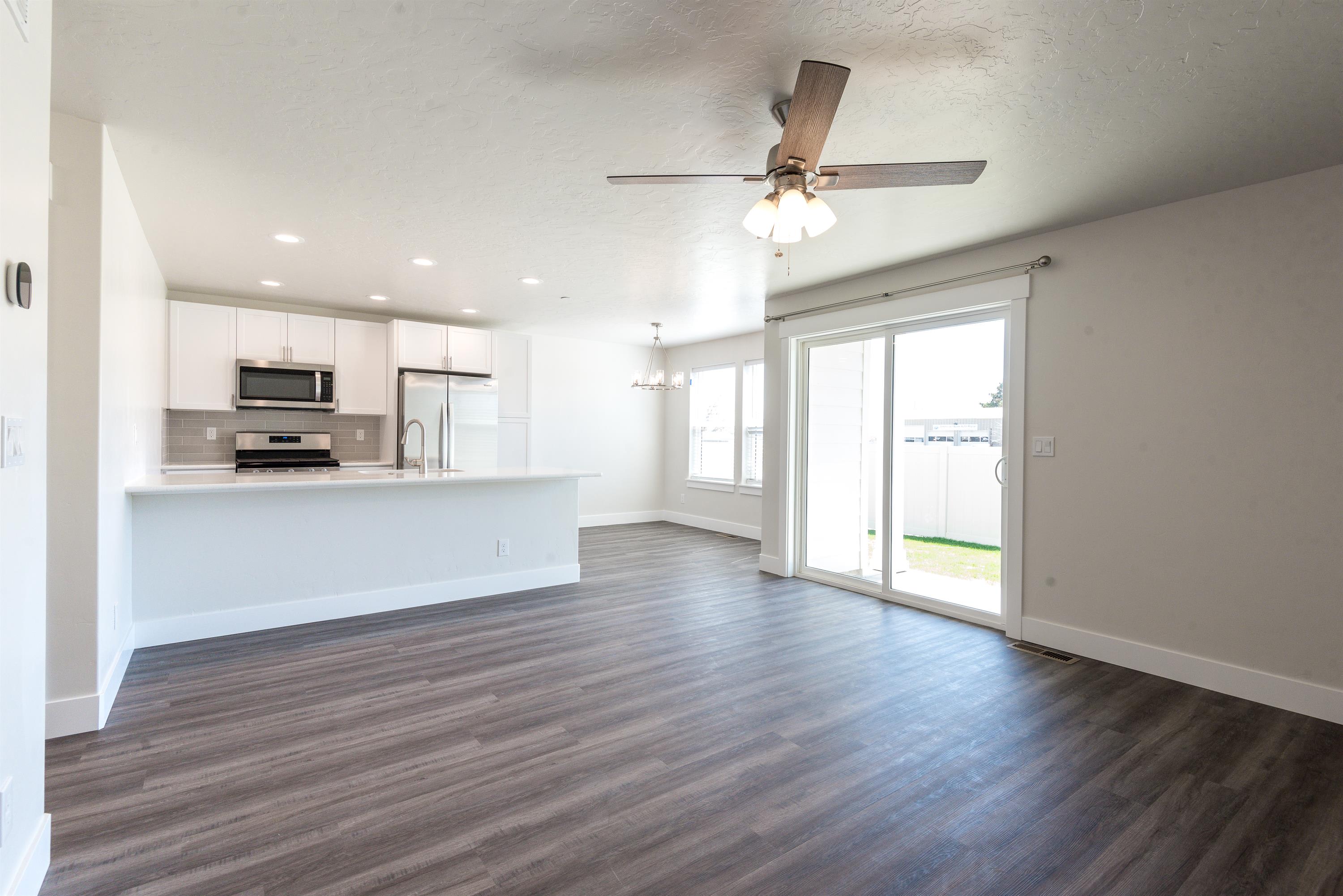 865 NW 21st Street – photo 3