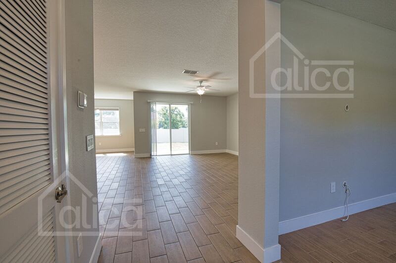 1610 Rada Ln – photo 4