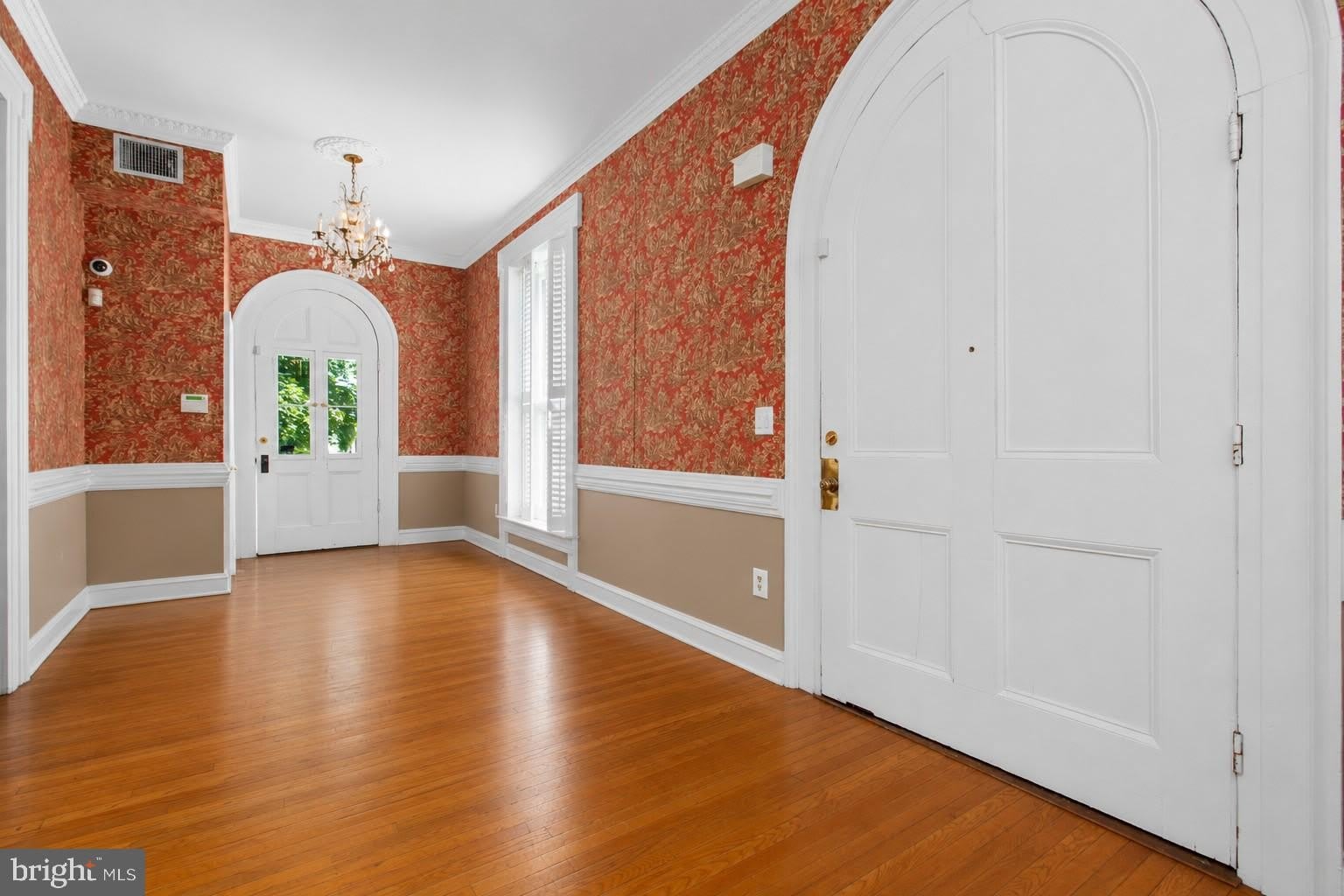 401 HANOVER Street – photo 4