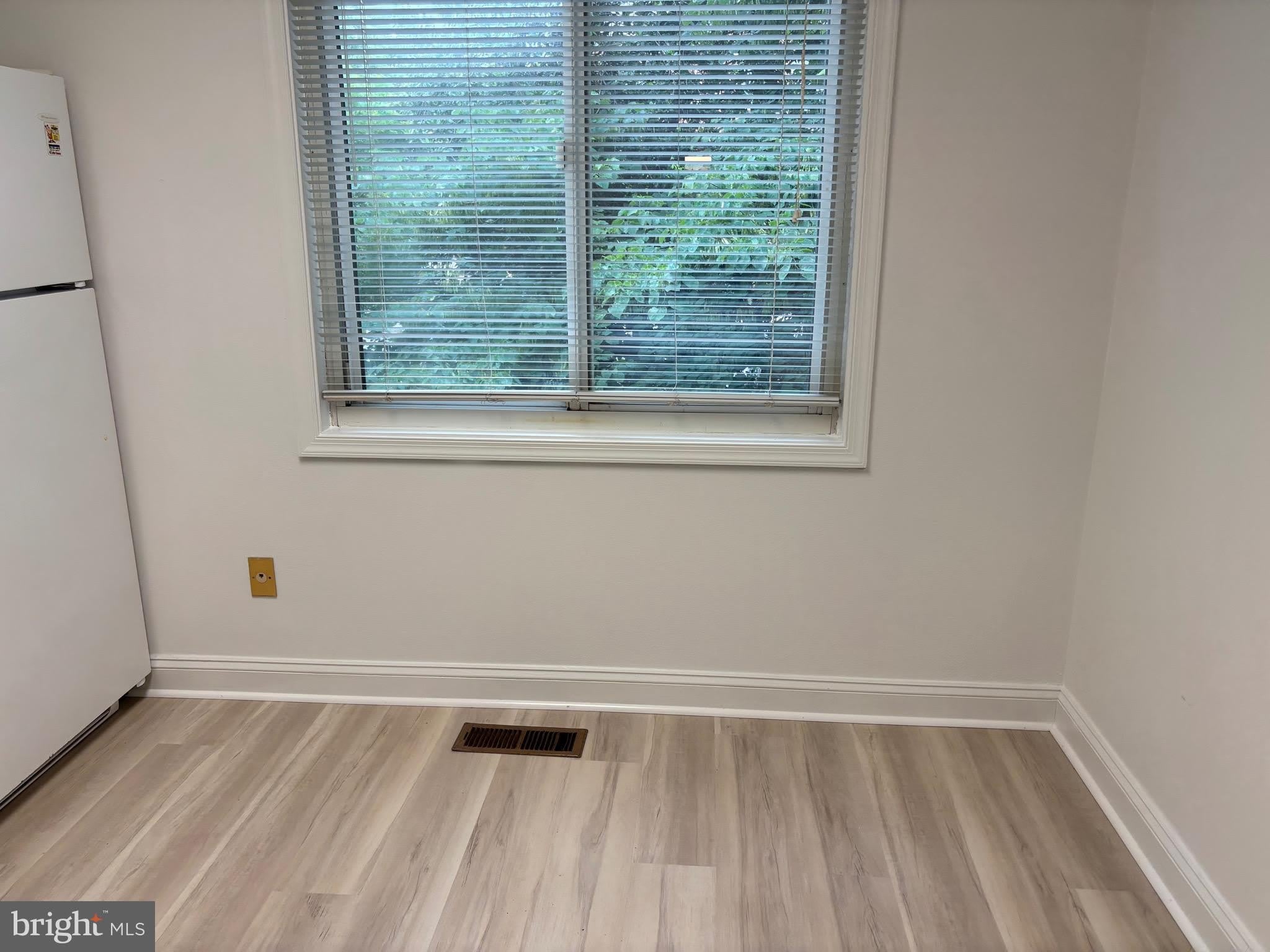 7002 Evergreen Court – photo 4