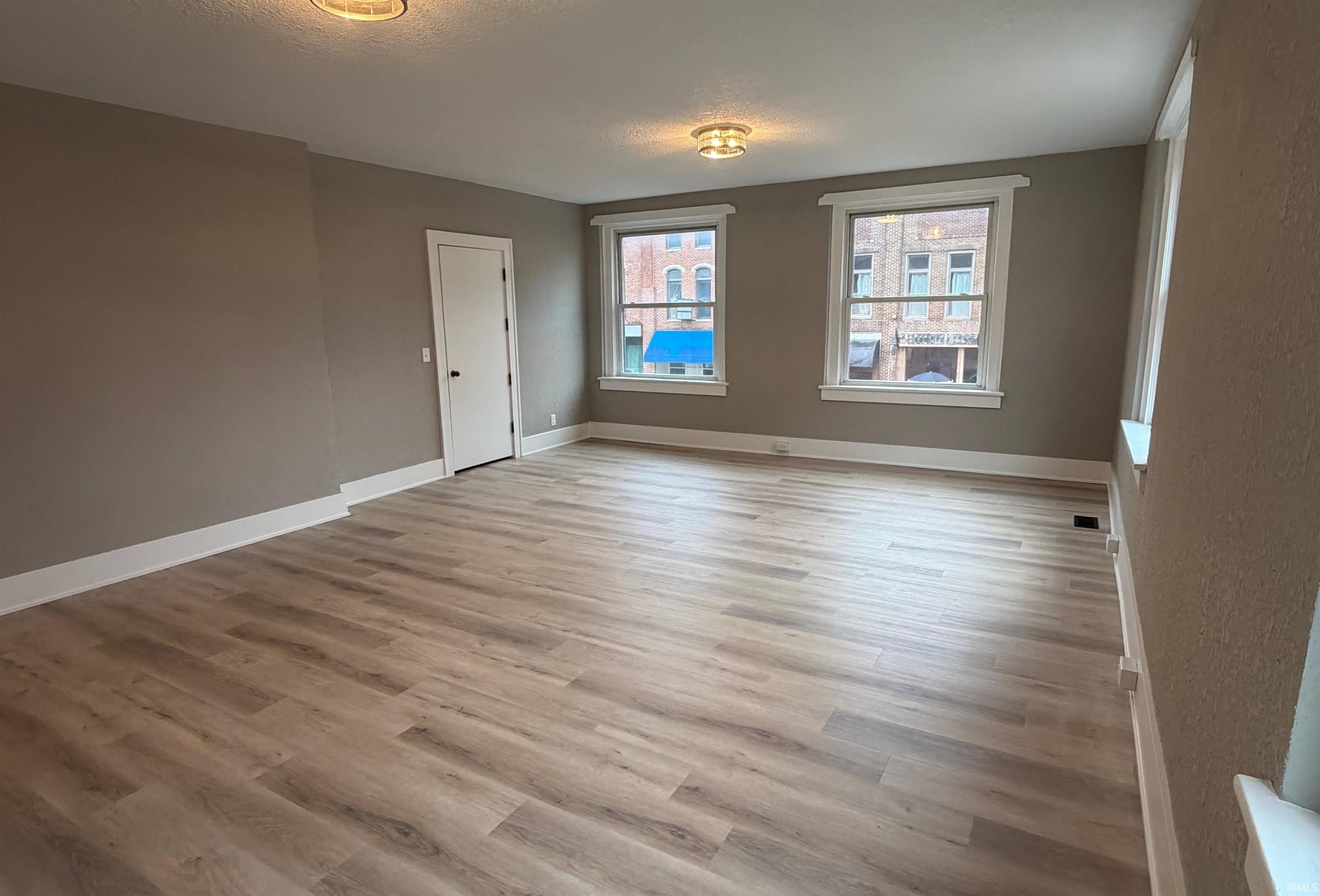 112 E Center Street – photo 5