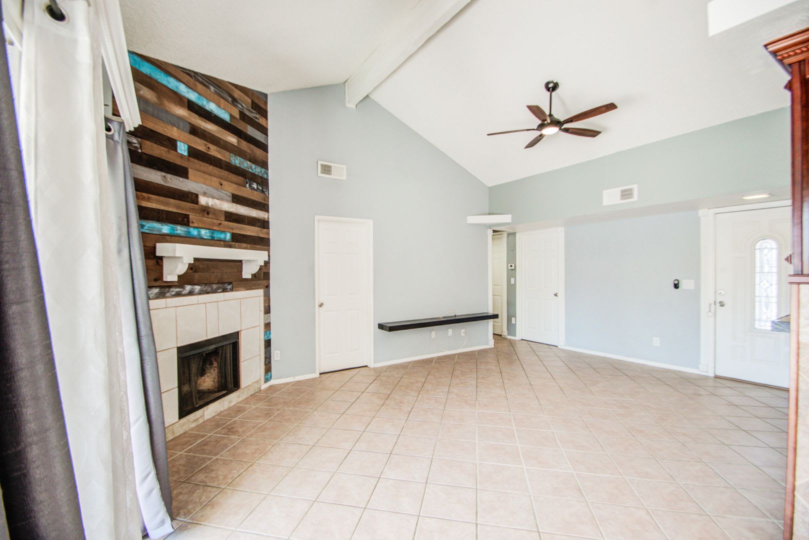 Lovely 3 Bedroom home for rent close to Thunderbird Medical! – photo 2