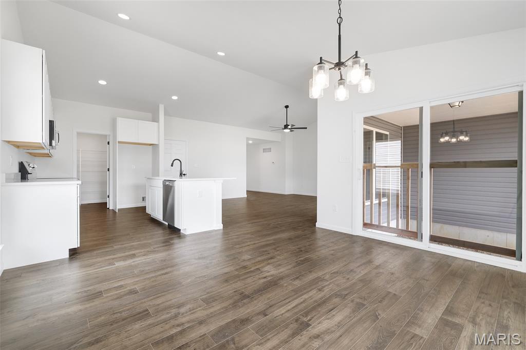 556 Apple Orchard Lane – photo 2