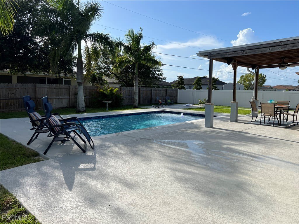 852 NE 7th Place – photo 5