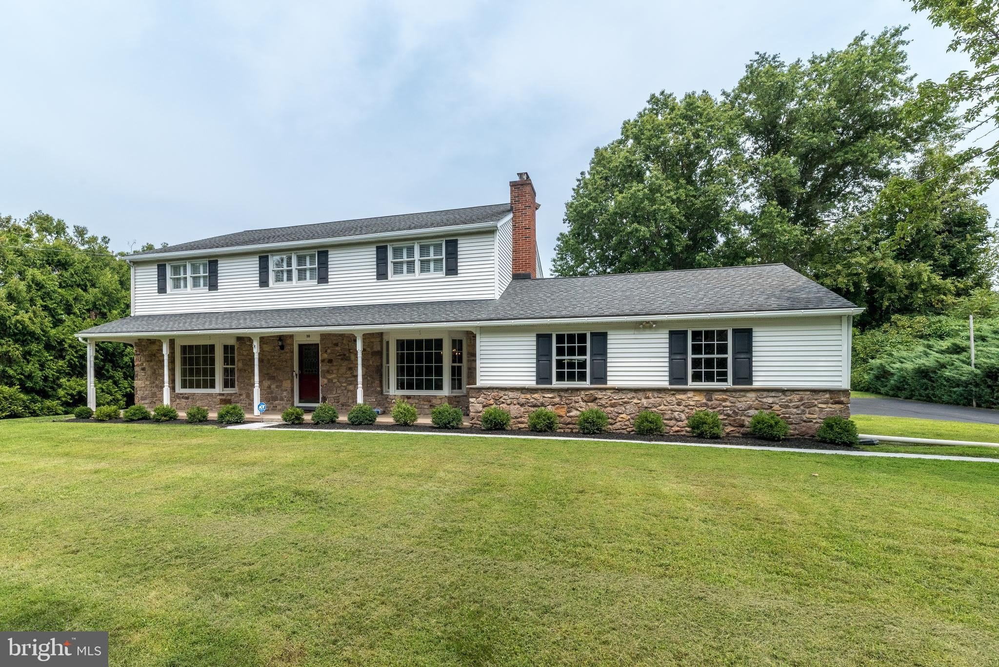 38 Chestnut Valley Drive – photo 1