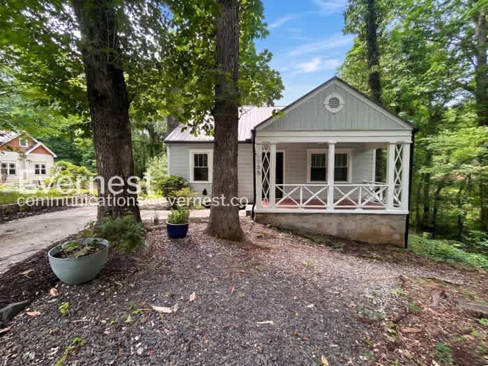 1735 Willis Mill Road Southwest – photo 4