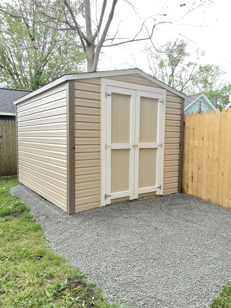 3 Bedroom 1 Bathroom Home in Goshen! – photo 3