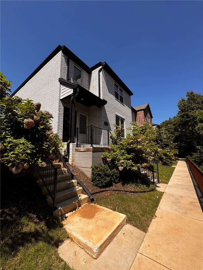 2375 Amherst Alley – photo 2