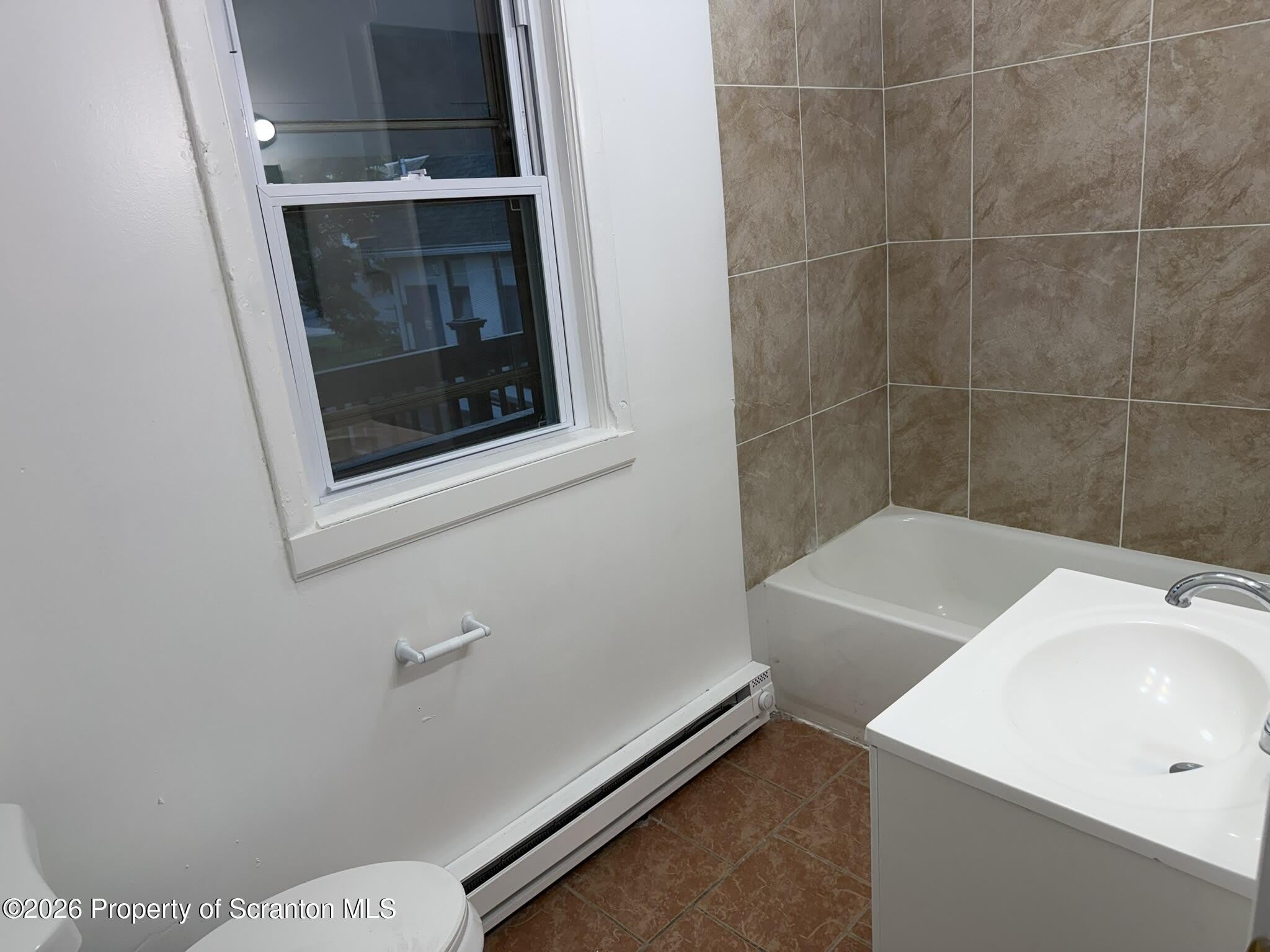 1161 Luzerne Street – photo 5