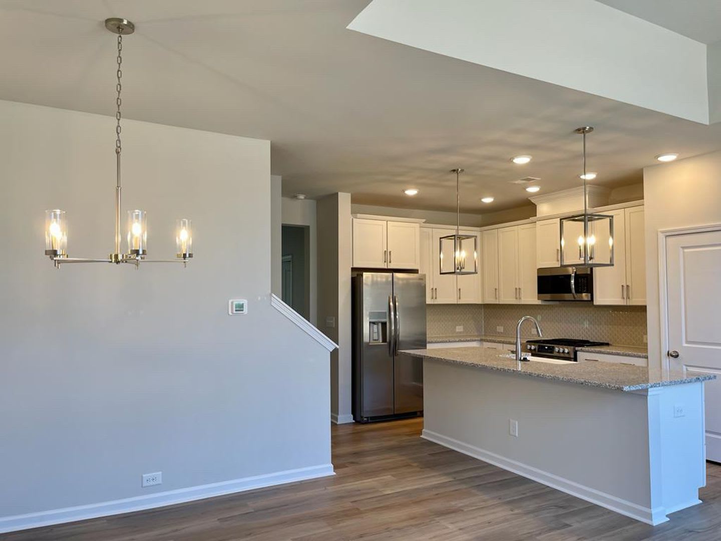 Room in 4 Bedroom Home at Statesville Ave – photo 5