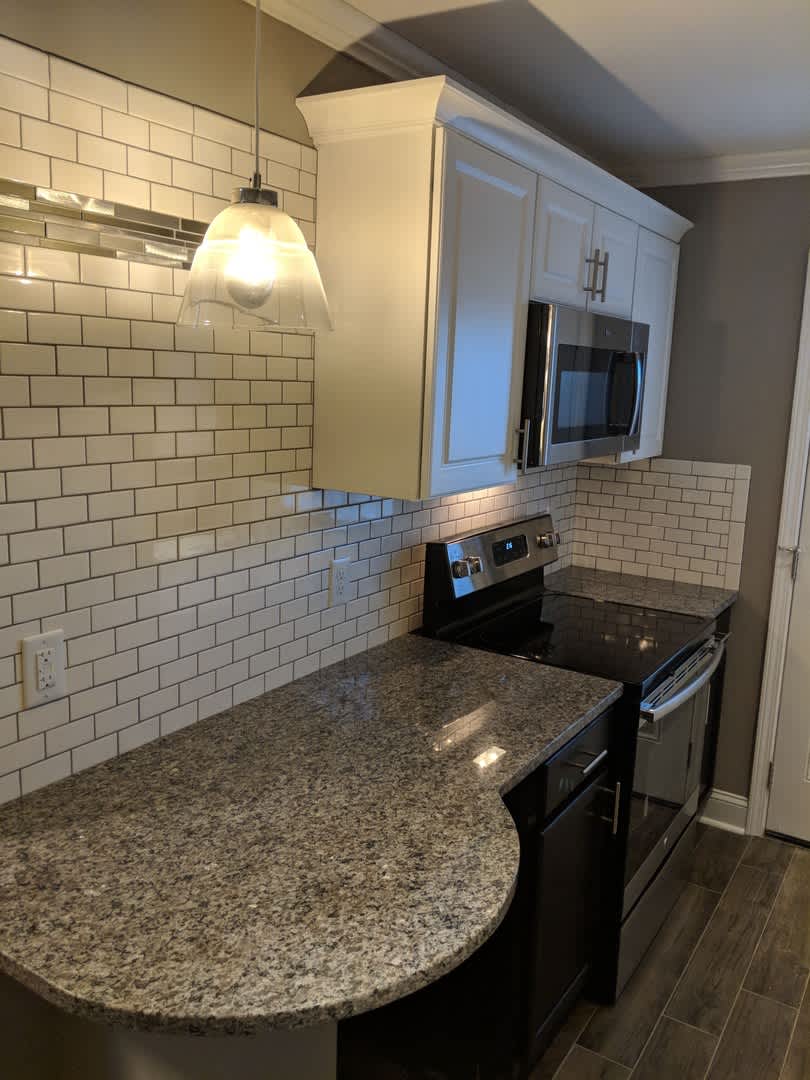 Frost Courtyard Apartments – photo 4